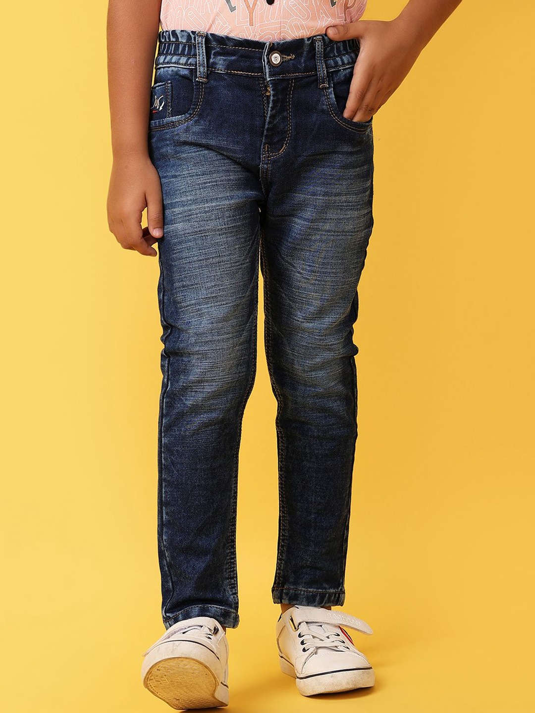 

V-Mart Boys Mid-Rise Clean Look Heavy Fade Stretchable Jeans, Blue