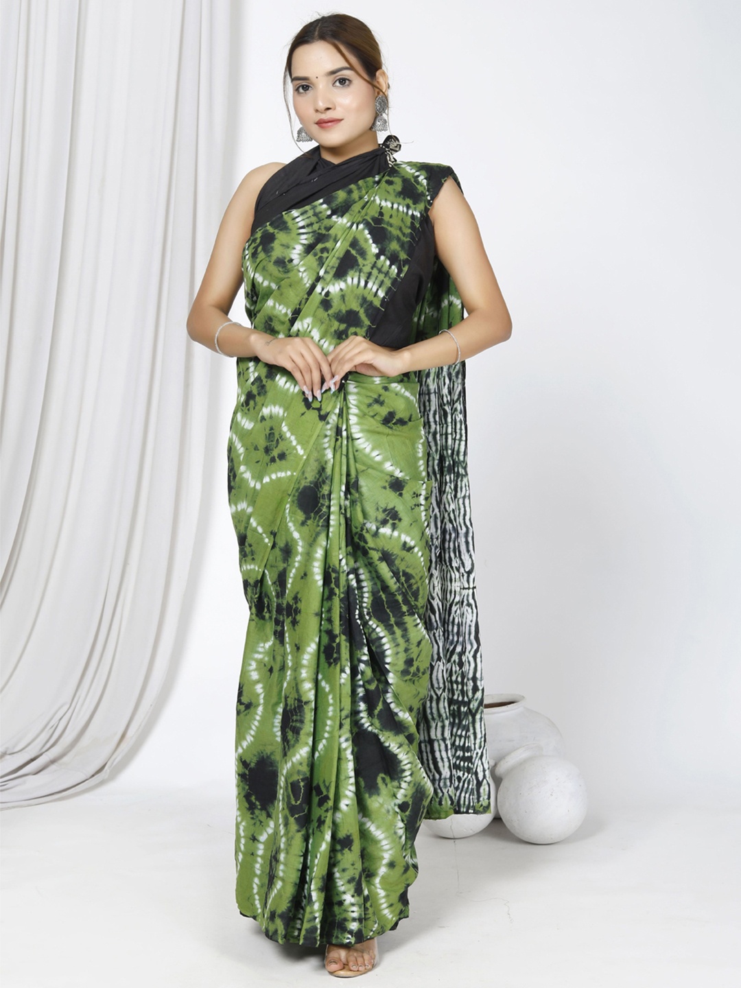 

JAIPURI PRINT Bandhani Pure Cotton Block Print Saree, Green