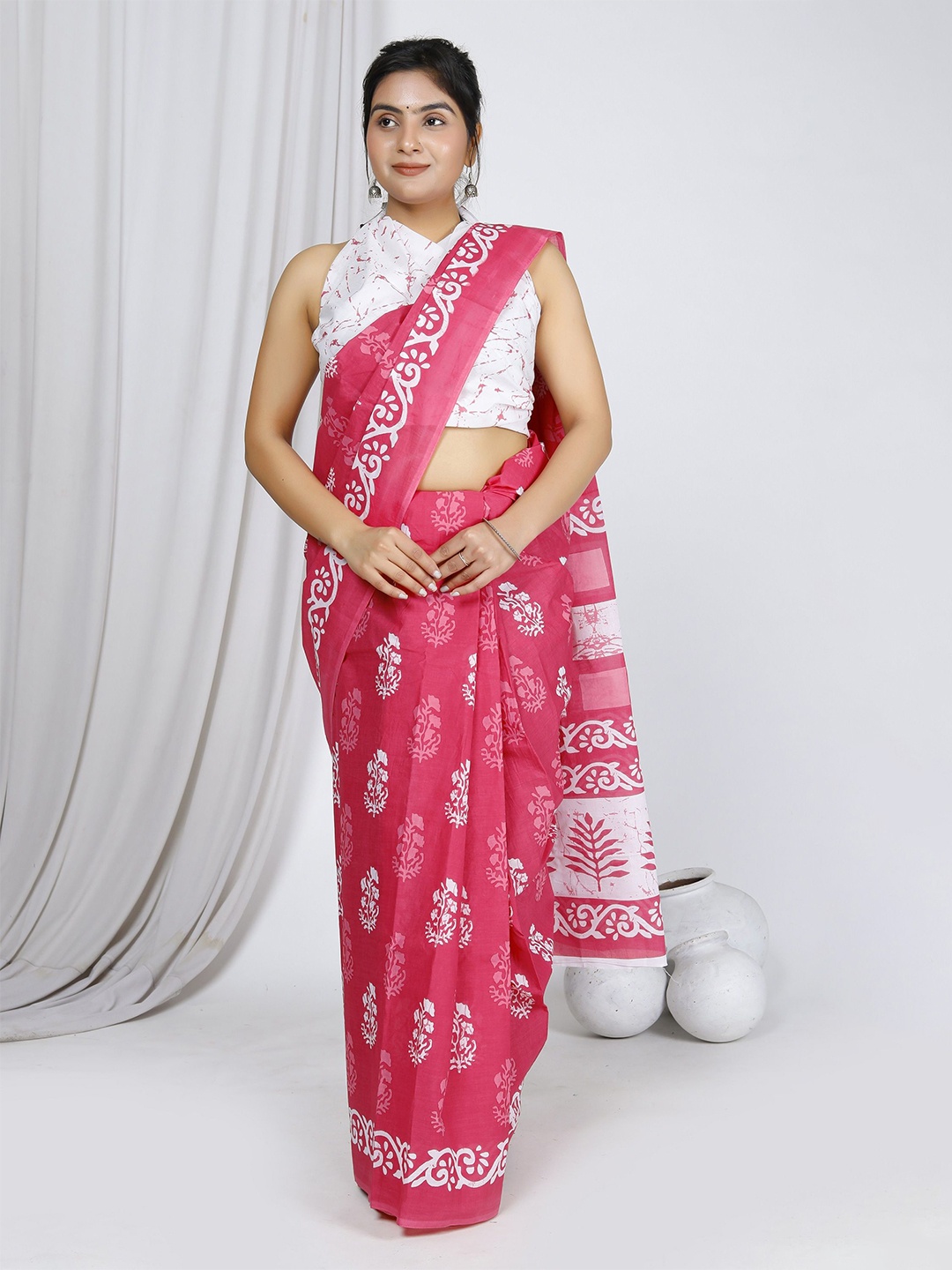 

JAIPURI PRINT Batik Pure Cotton Block Print Saree, Pink