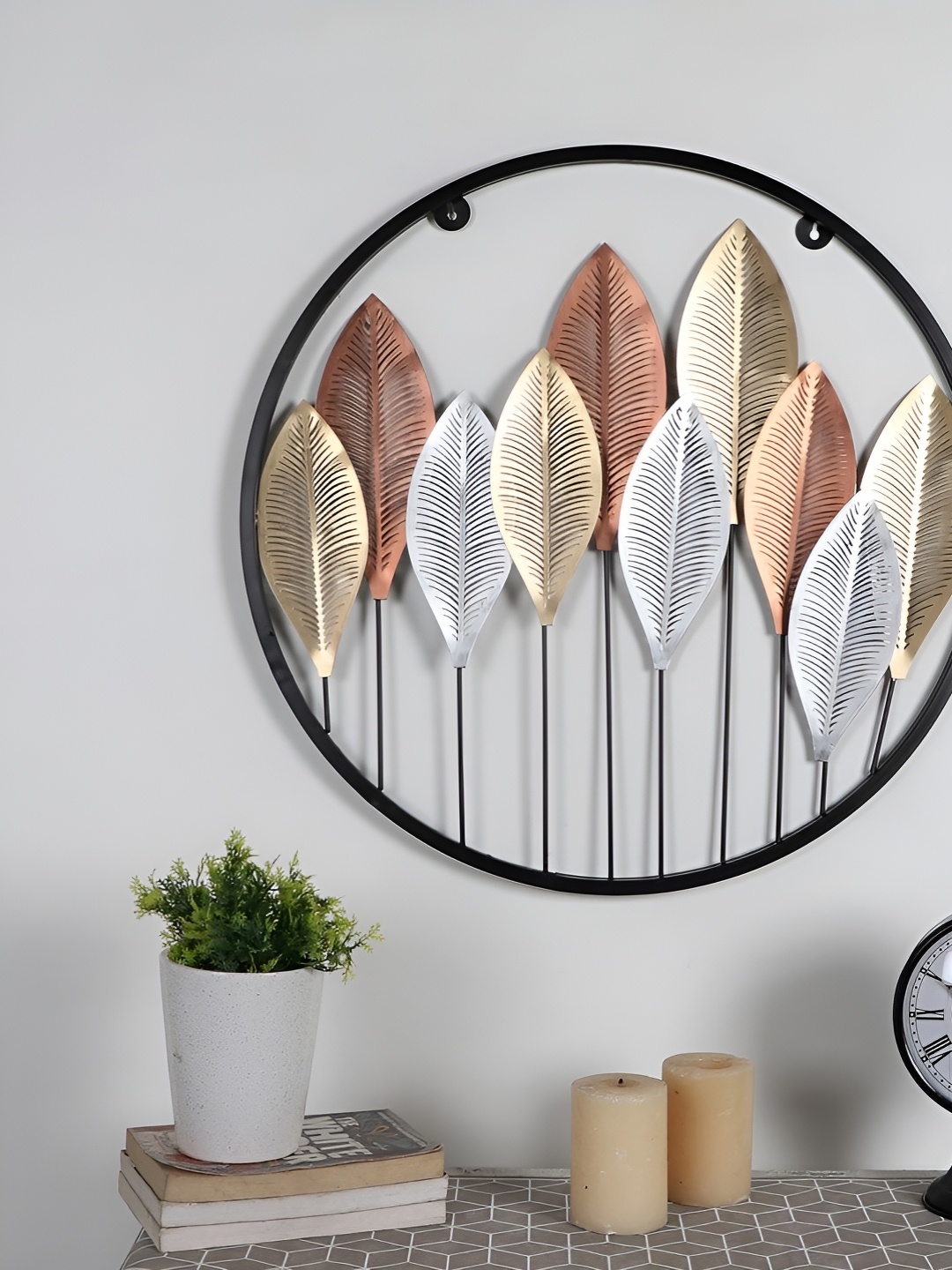 

Amaya Decors Metallic & Silver toned Metal Wall Decor