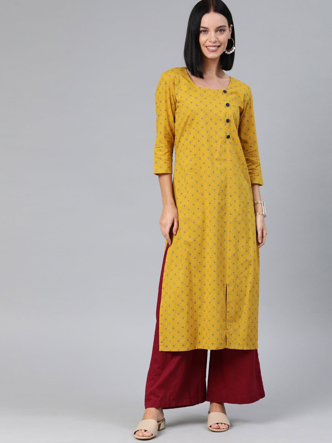 

Swishchick Abstract Printed Round Neck Three-Quarter Sleeves Cotton Kurta, Yellow