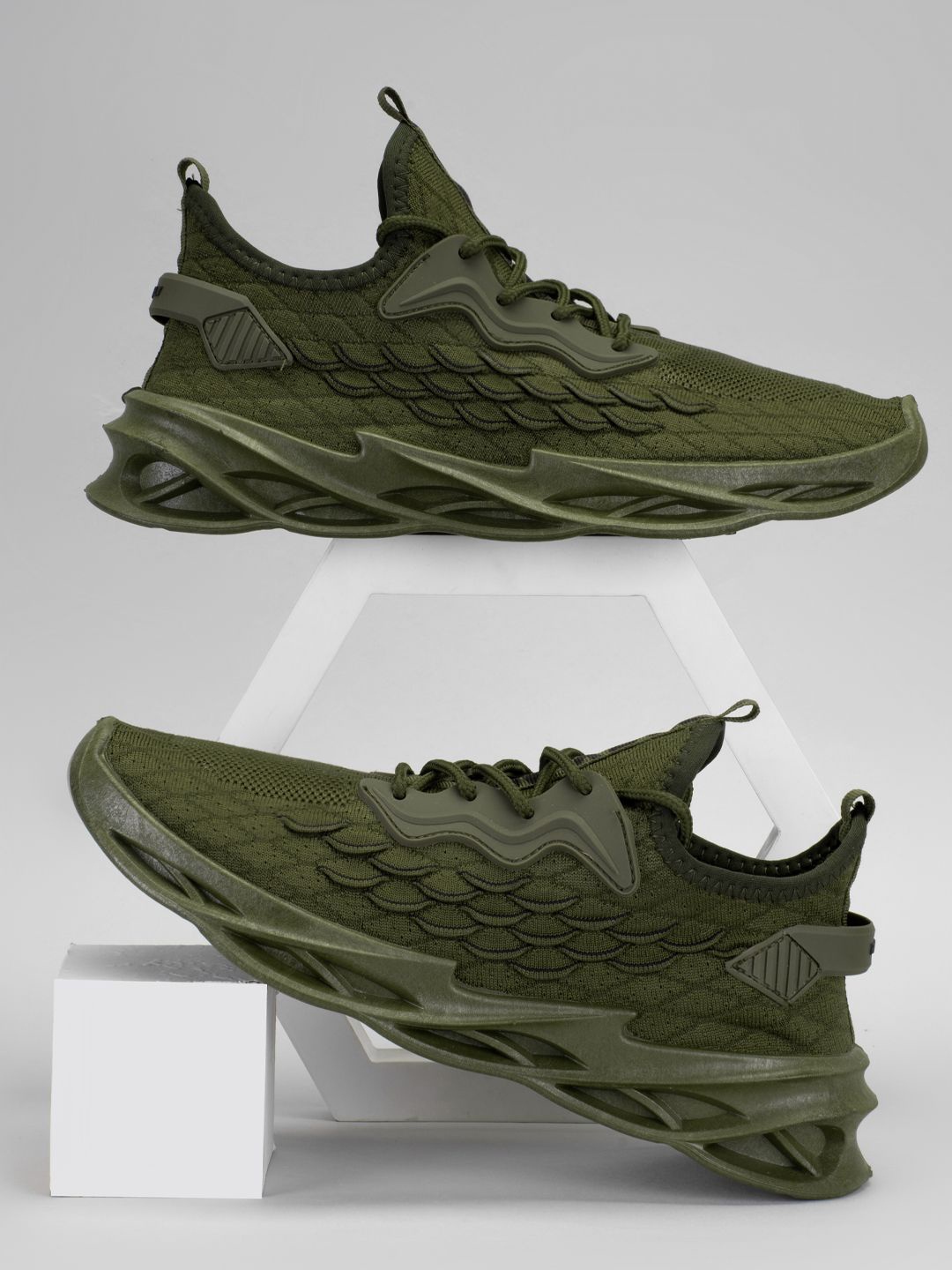 

RapidBox Men Round Toe Mesh Sneakers, Olive