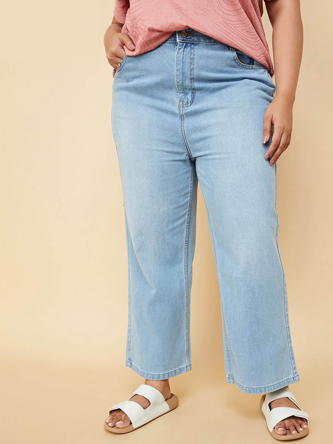 

max Women Mid-Rise Clean Look Cotton Jeans, Blue