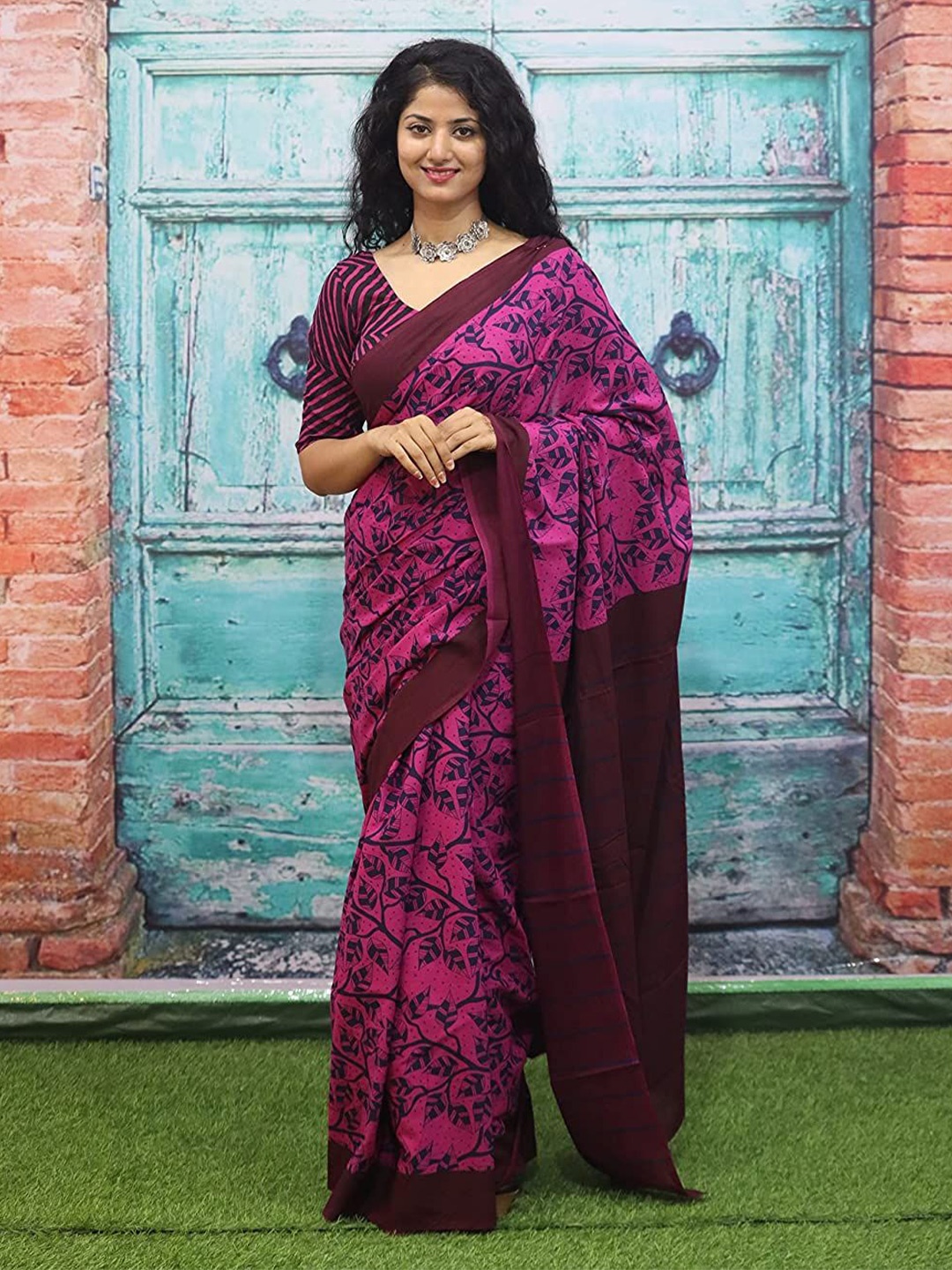 

JAIPURI PRINT Floral Pure Cotton Block Print Saree, Pink