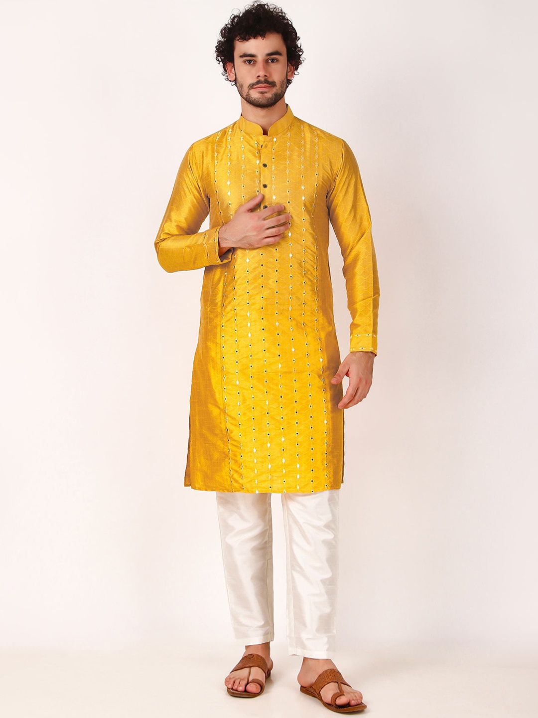 

Cult Indie Chevron Embroidered Mirror Work Mandarin Collar Straight Kurta, Yellow