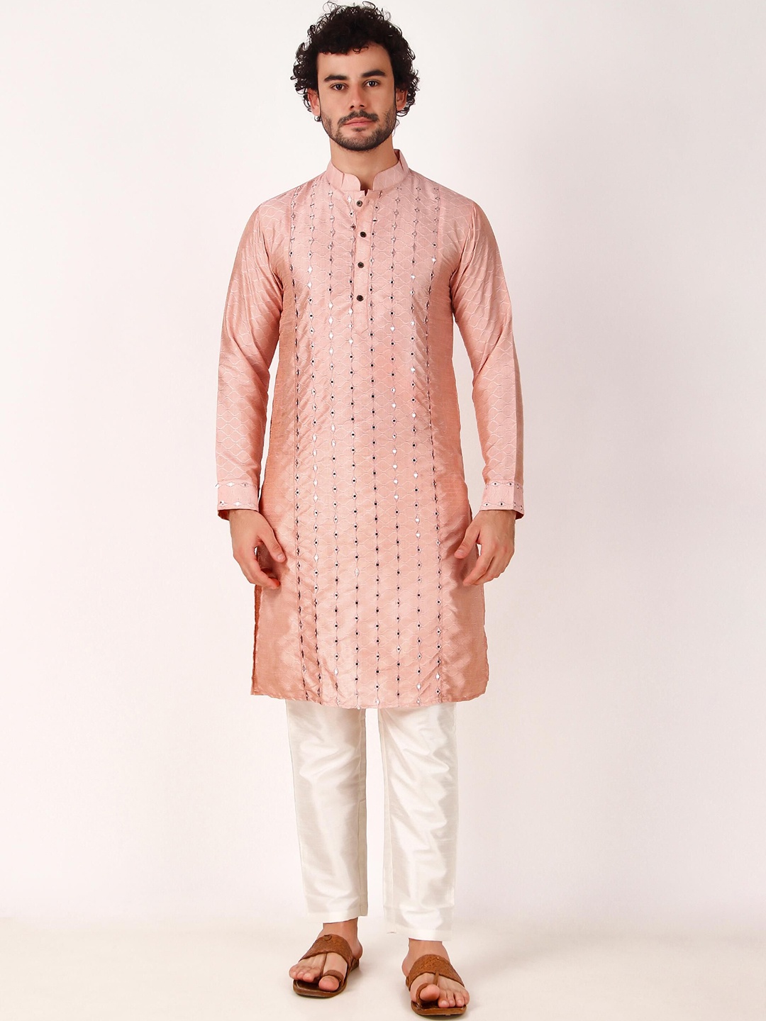 

Cult Indie Geometric Embroidered Mirror Work Mandarin Collar Straight Kurta, Pink