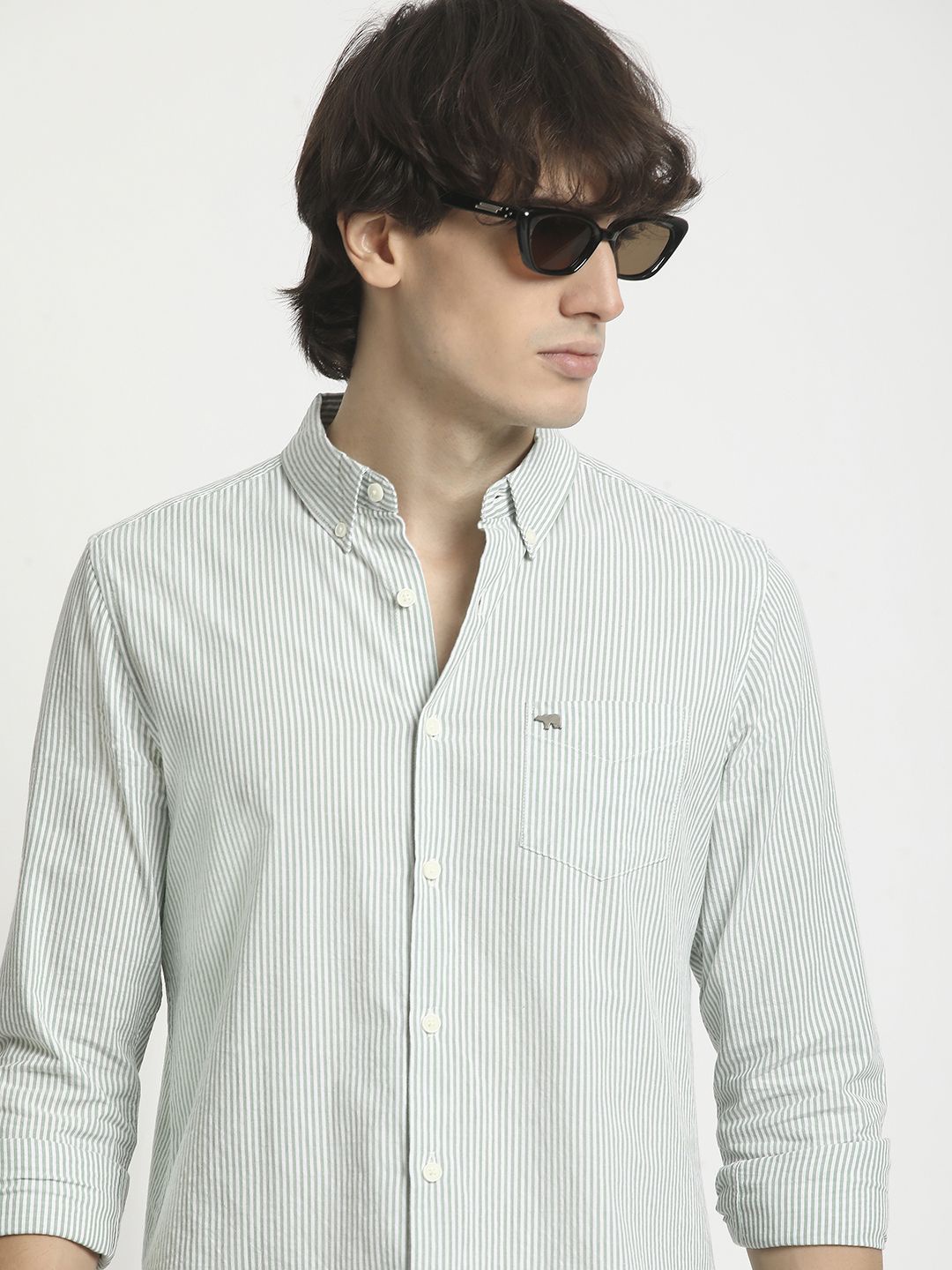 

THE BEAR HOUSE Men Slim Fit Opaque Striped Casual Shirt, Green