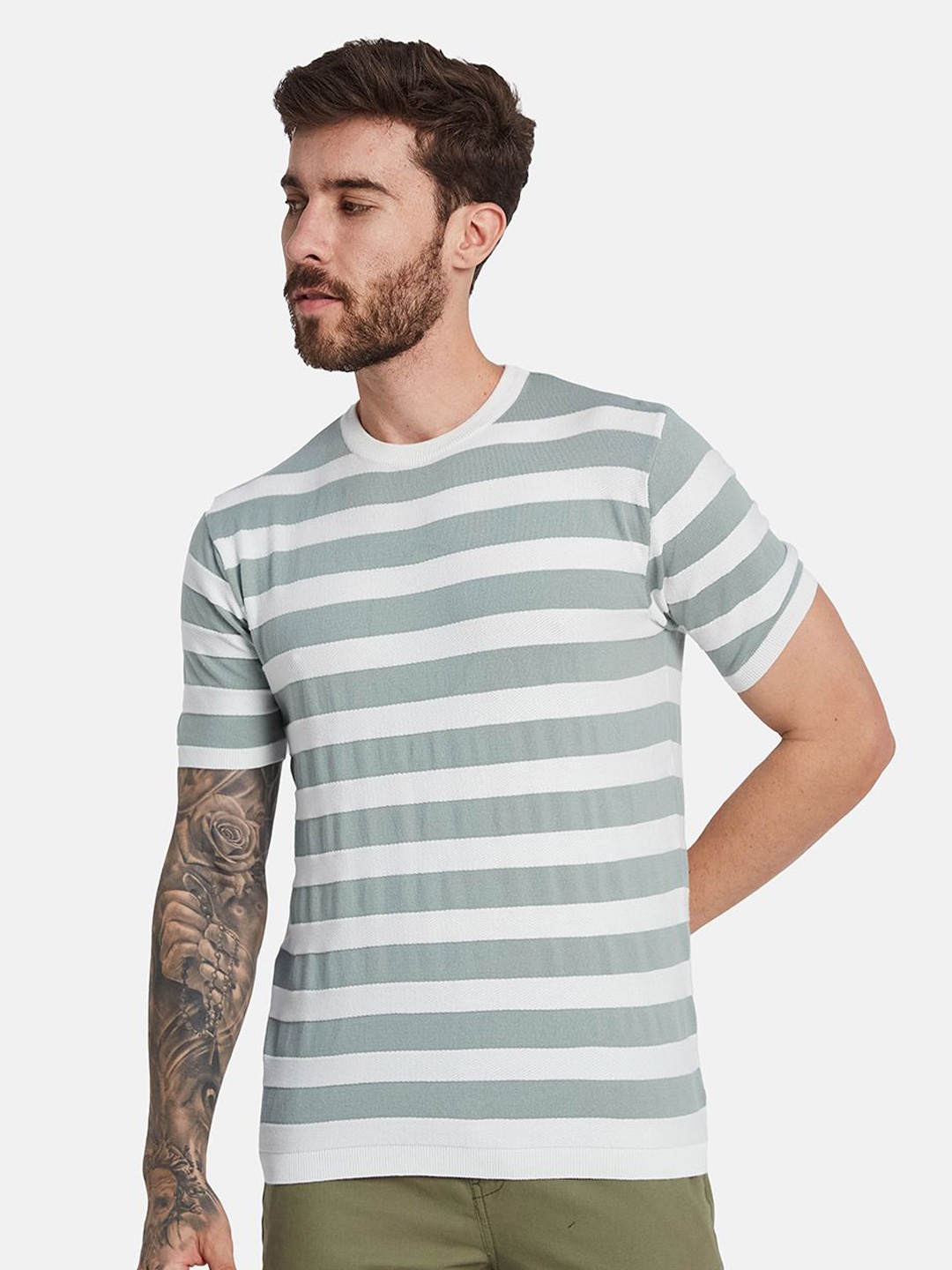 

METTLE Men Striped Round Neck T-shirt, Grey