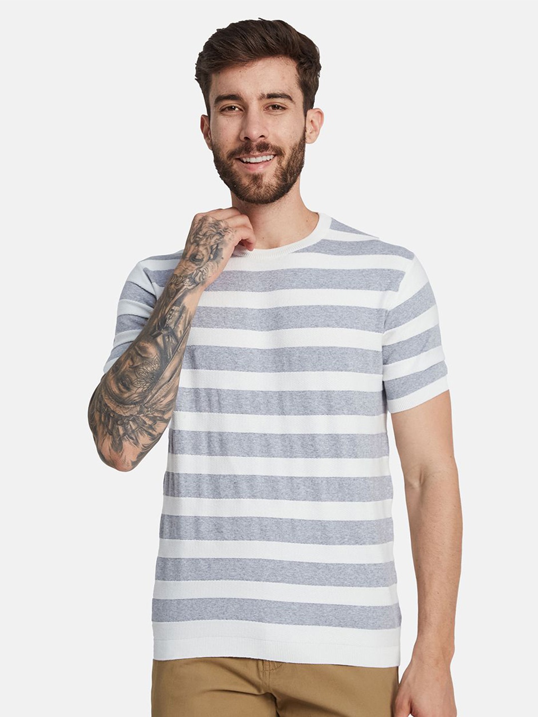 

METTLE Men Round Neck Striped T-shirt, Grey