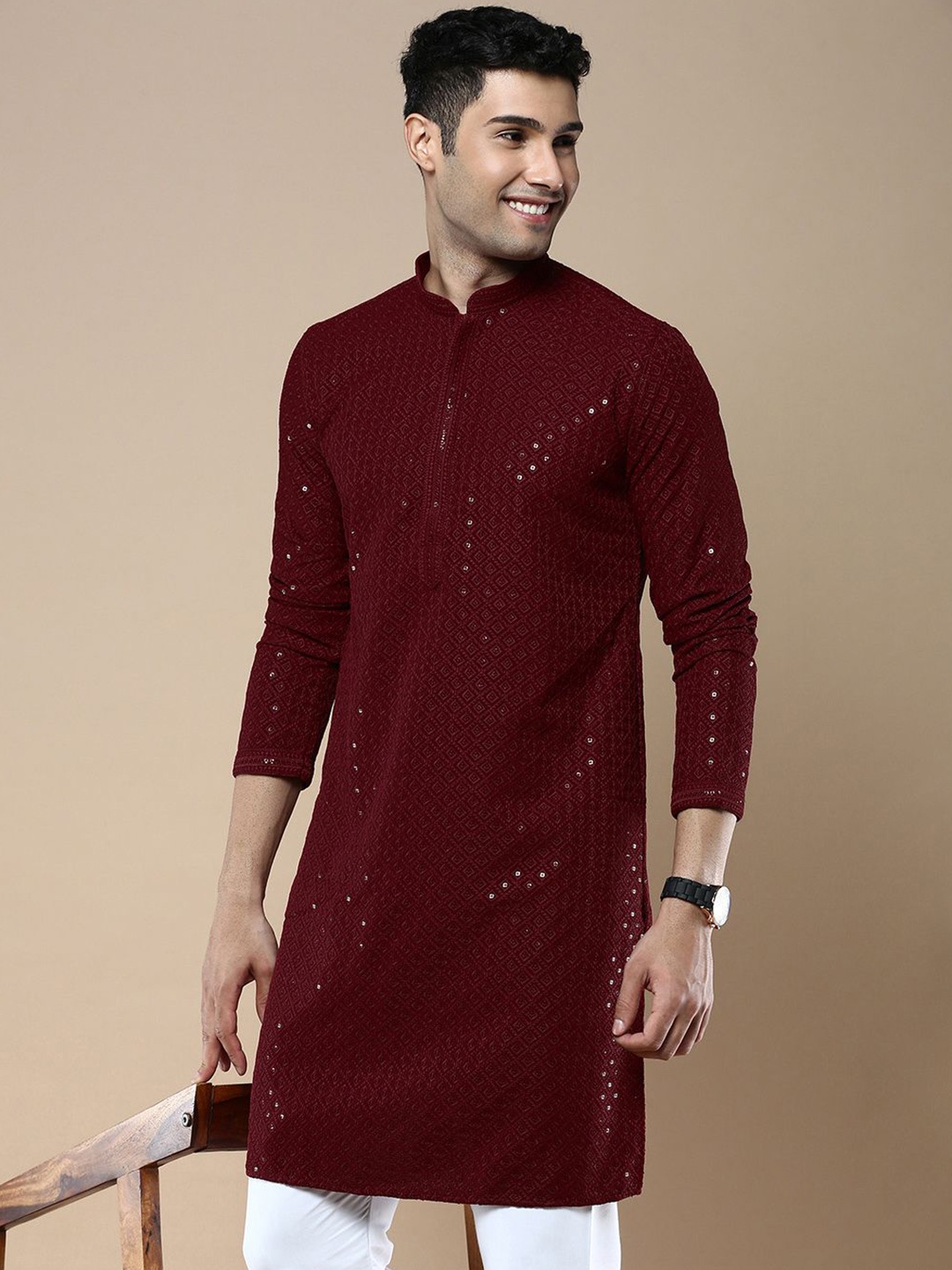 

Anouk Maroon Geometric Embroidered Mandarin Collar Chikankari Straight Kurta