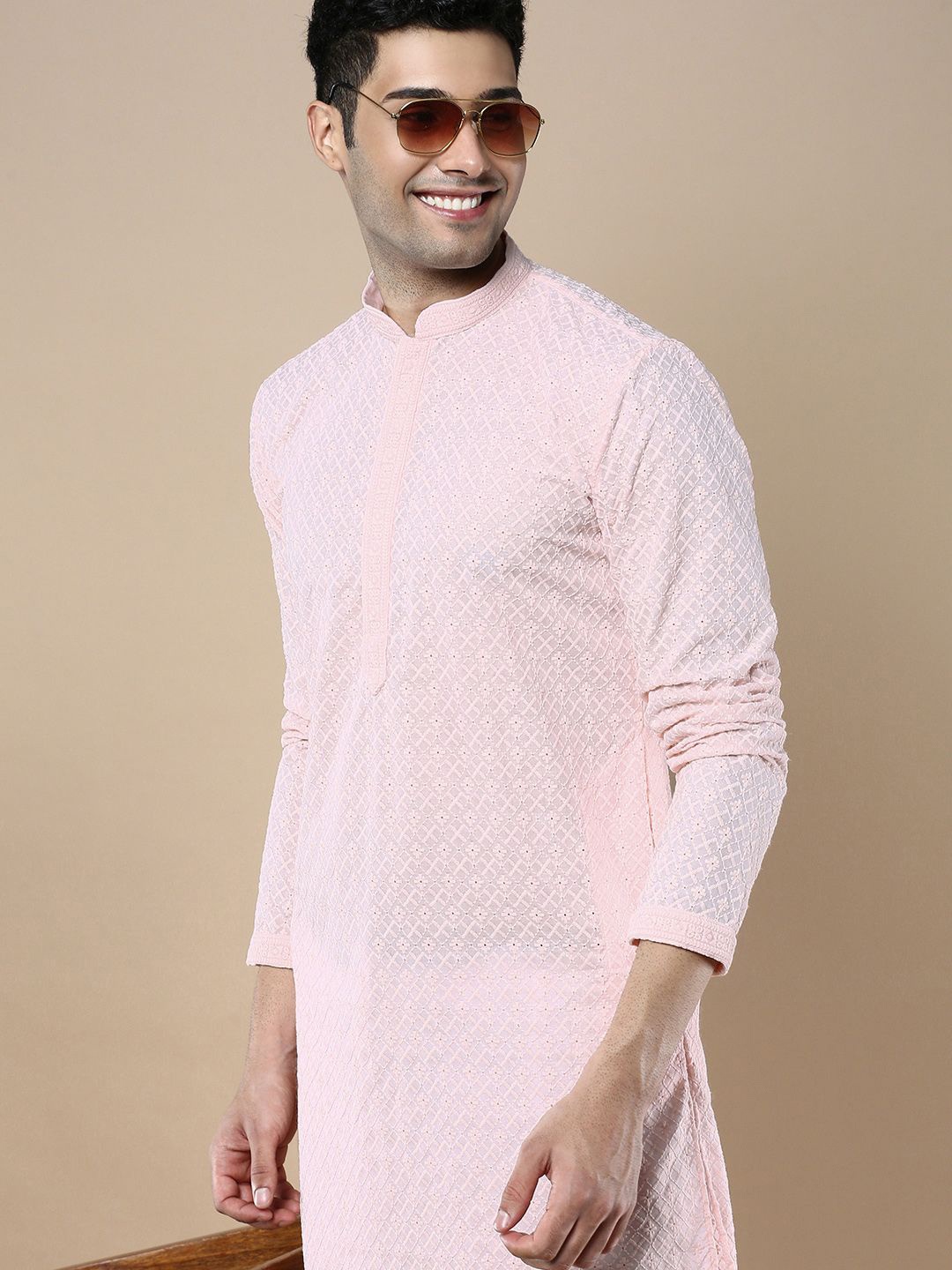 

Anouk Floral Embroidered Mandarin Collar Chikankari Straight Kurta, Pink