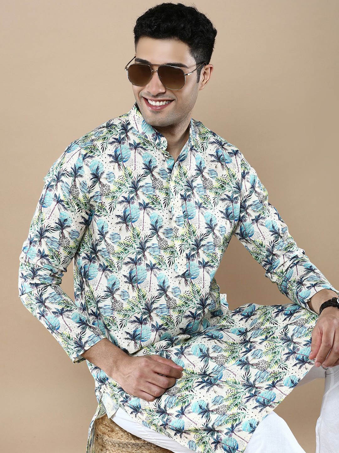 

Anouk Blue Floral Printed Mandarin Collar Straight Kurta, Off white