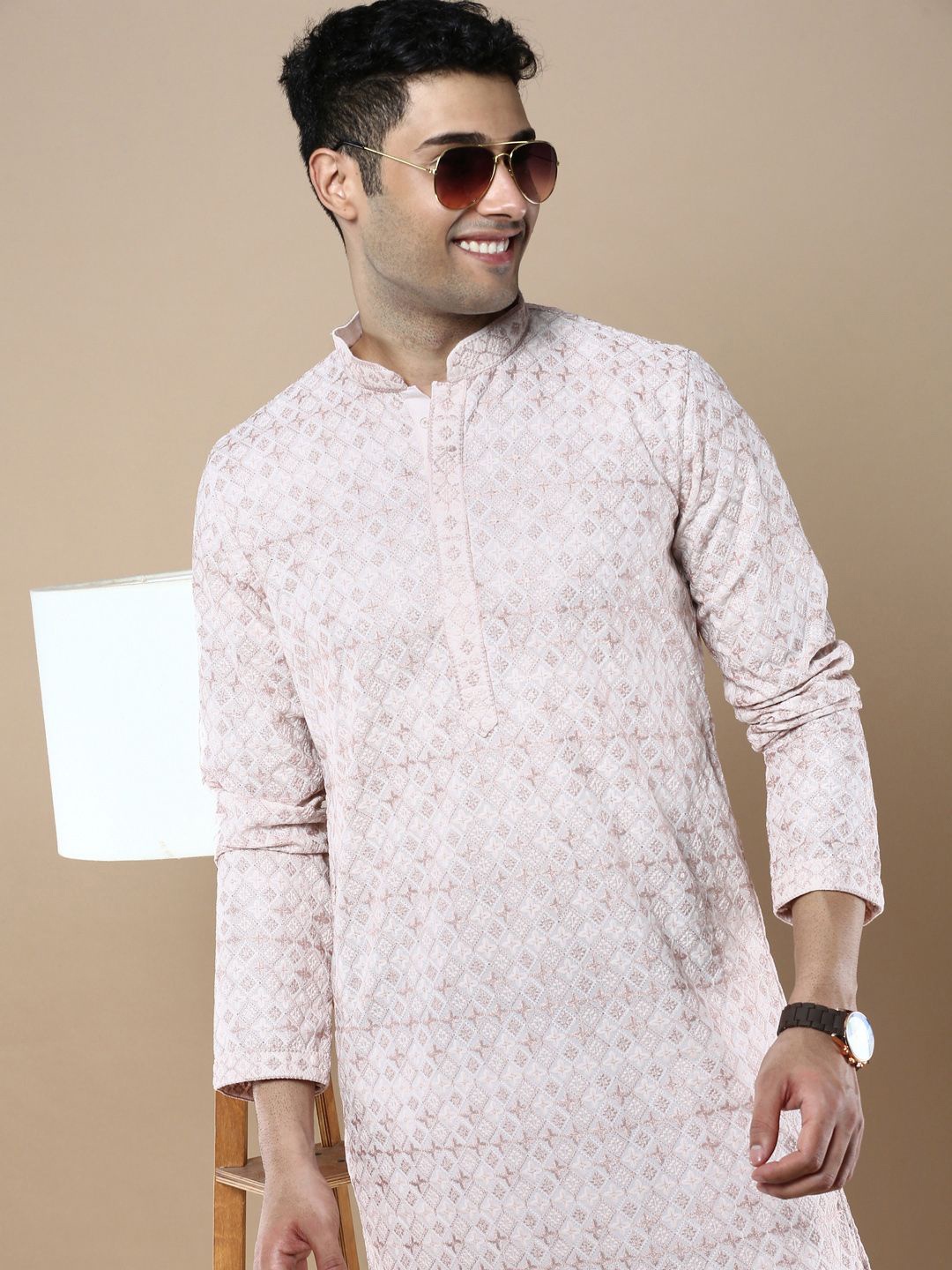 

Anouk Pink Floral Embroidered Mandarin Collar Chikankari Straight Kurta