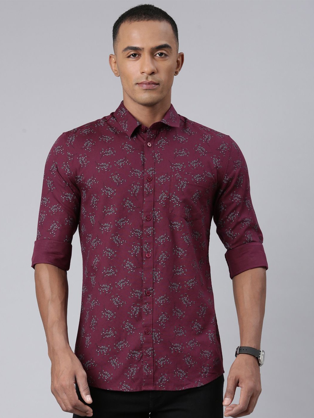 

CP BRO Men Slim Fit Floral Opaque Printed Casual Shirt, Maroon