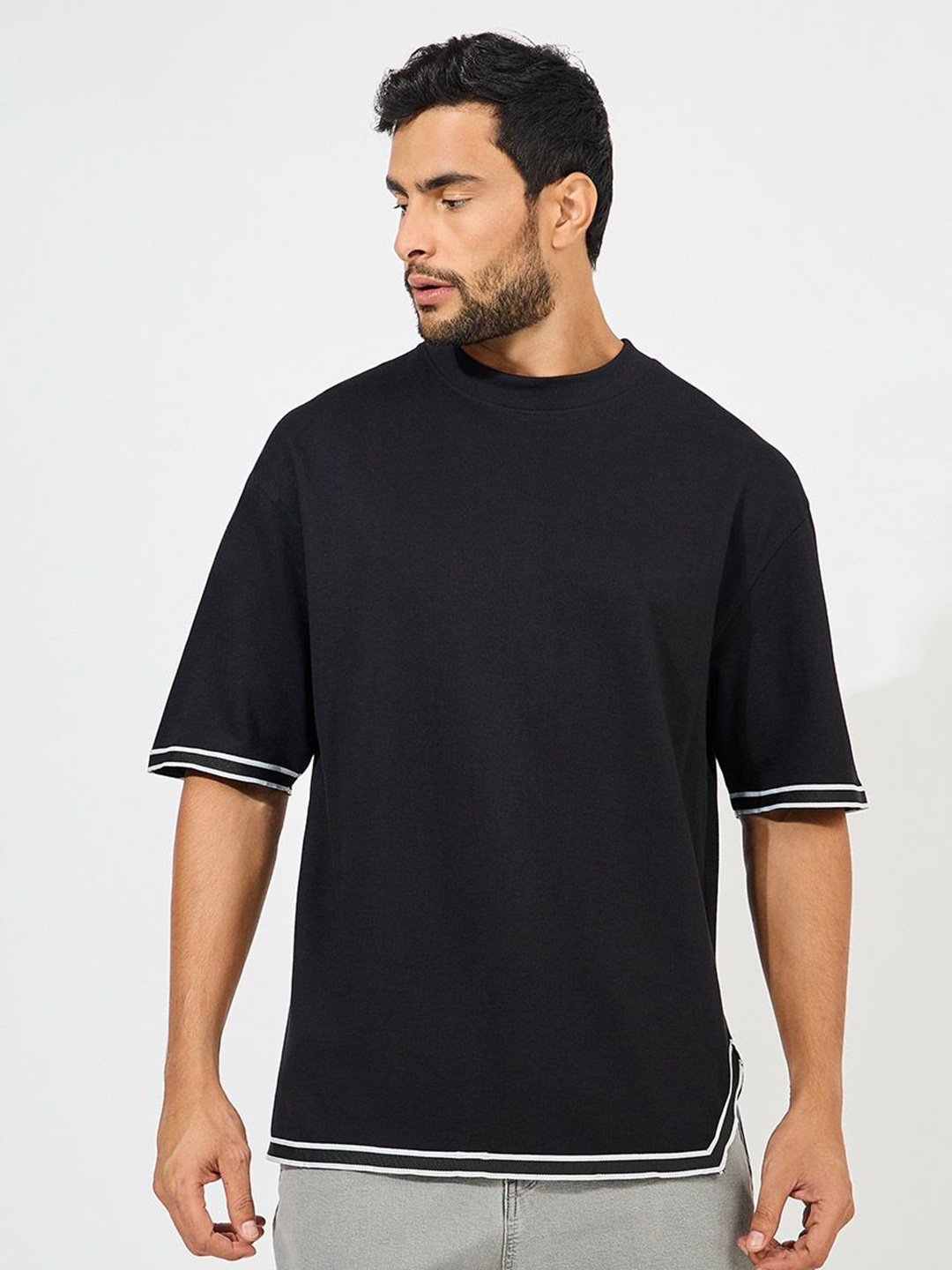 

Styli Men Hem Tape Detail Cotton Terry Tee, Black