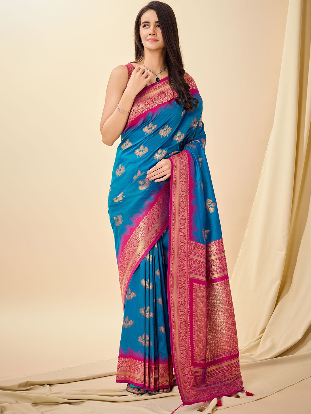 

Ishin Ethnic Motif Zari Woven Banarasi Saree, Blue