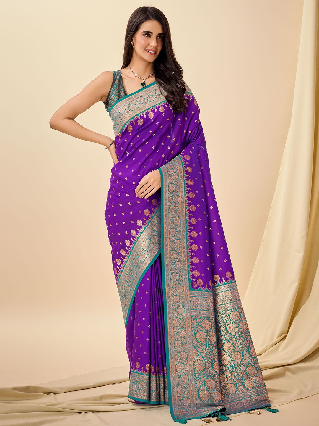 

Ishin Ethnic Motif Zari Woven Banarasi Saree, Purple