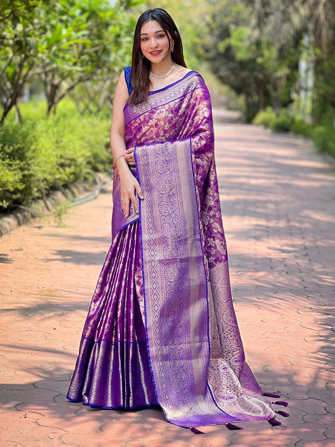 

Ishin Woven Design Zari Banarasi Saree, Purple