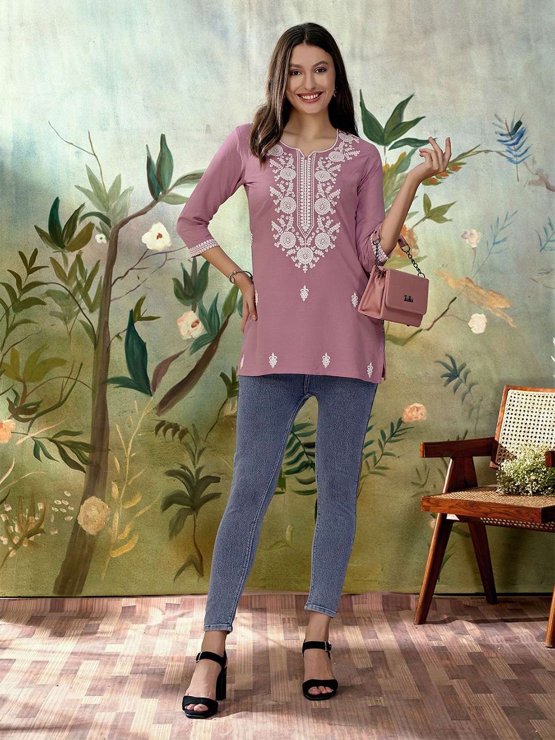 

Anouk Ethnic Motifs Ethnic Motifs Embroidered Kurti, Mauve