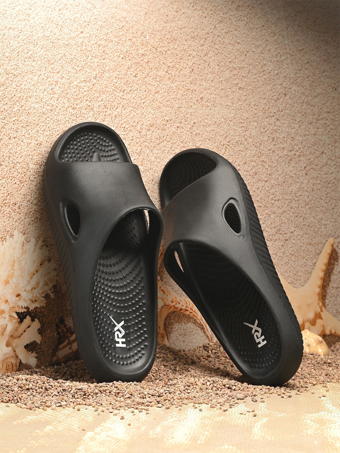

HRX by Hrithik Roshan Men Rubber Sliders, Black