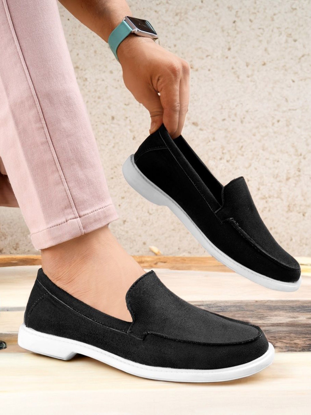 

Bxxy Men Round Toe Loafers, Black