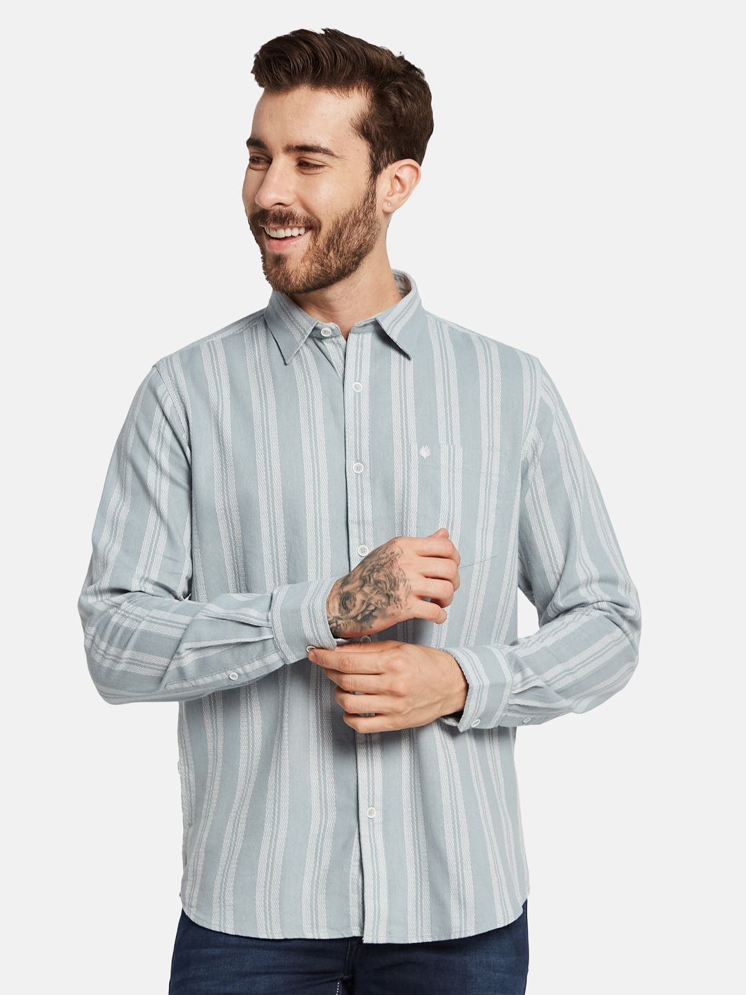 

METTLE Men Opaque Striped Casual Shirt, Blue