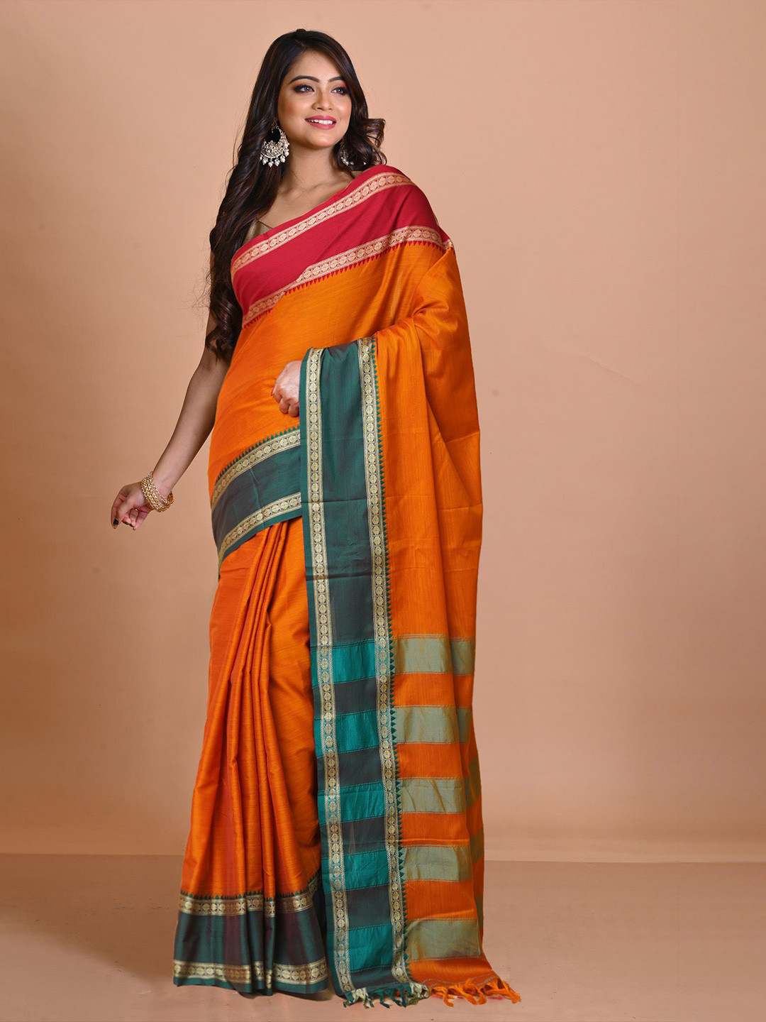 

Unnati Silks Woven Design Pure Cotton Handloom Narayan Peth Saree, Yellow