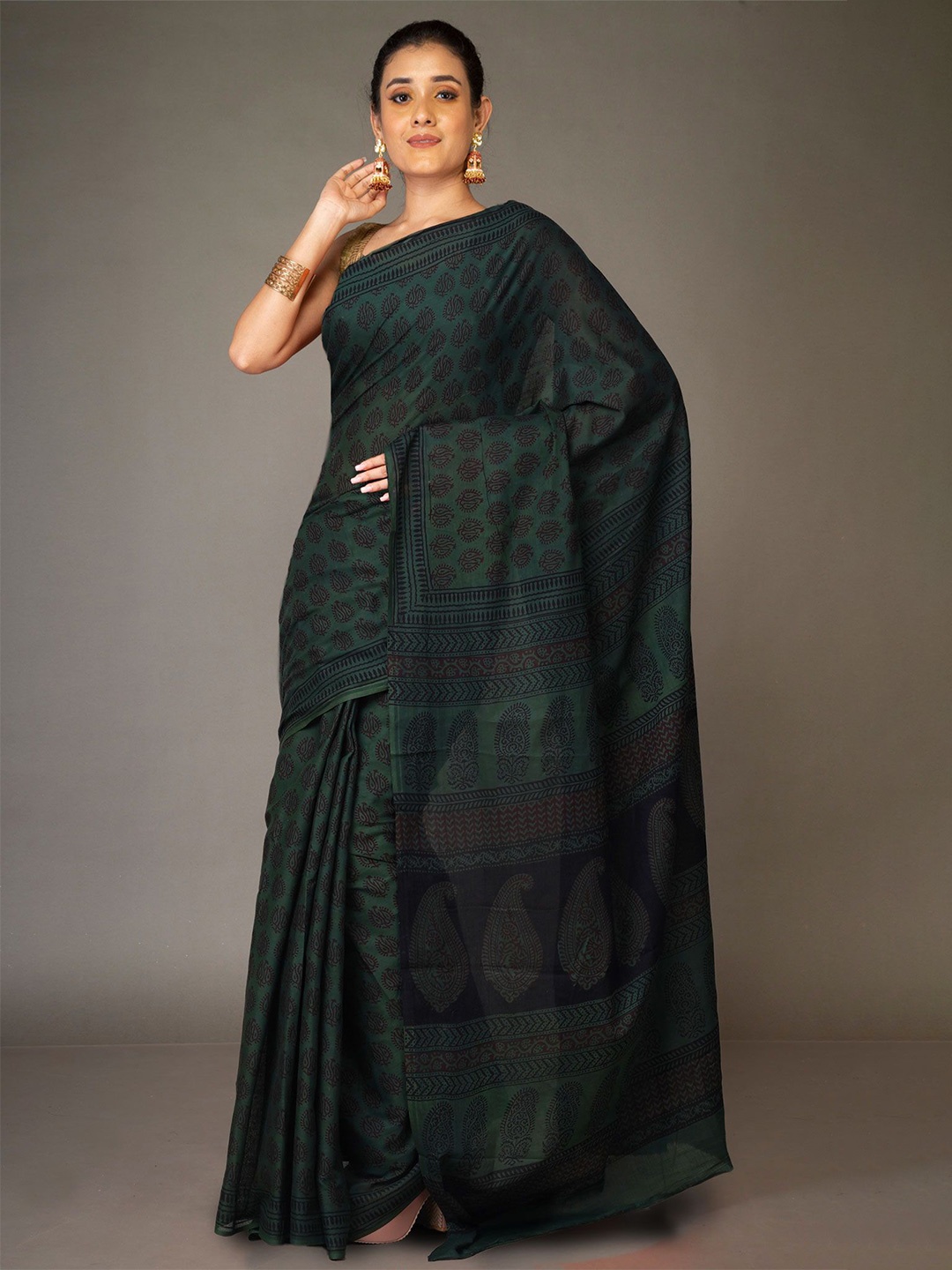 

Unnati Silks Ethnic Motif Handloom Bagh Saree, Green