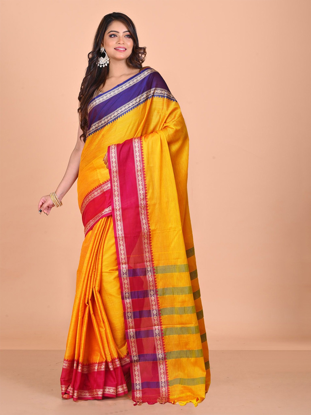 

Unnati Silks Pure Cotton Handloom Narayan Peth Saree, Yellow