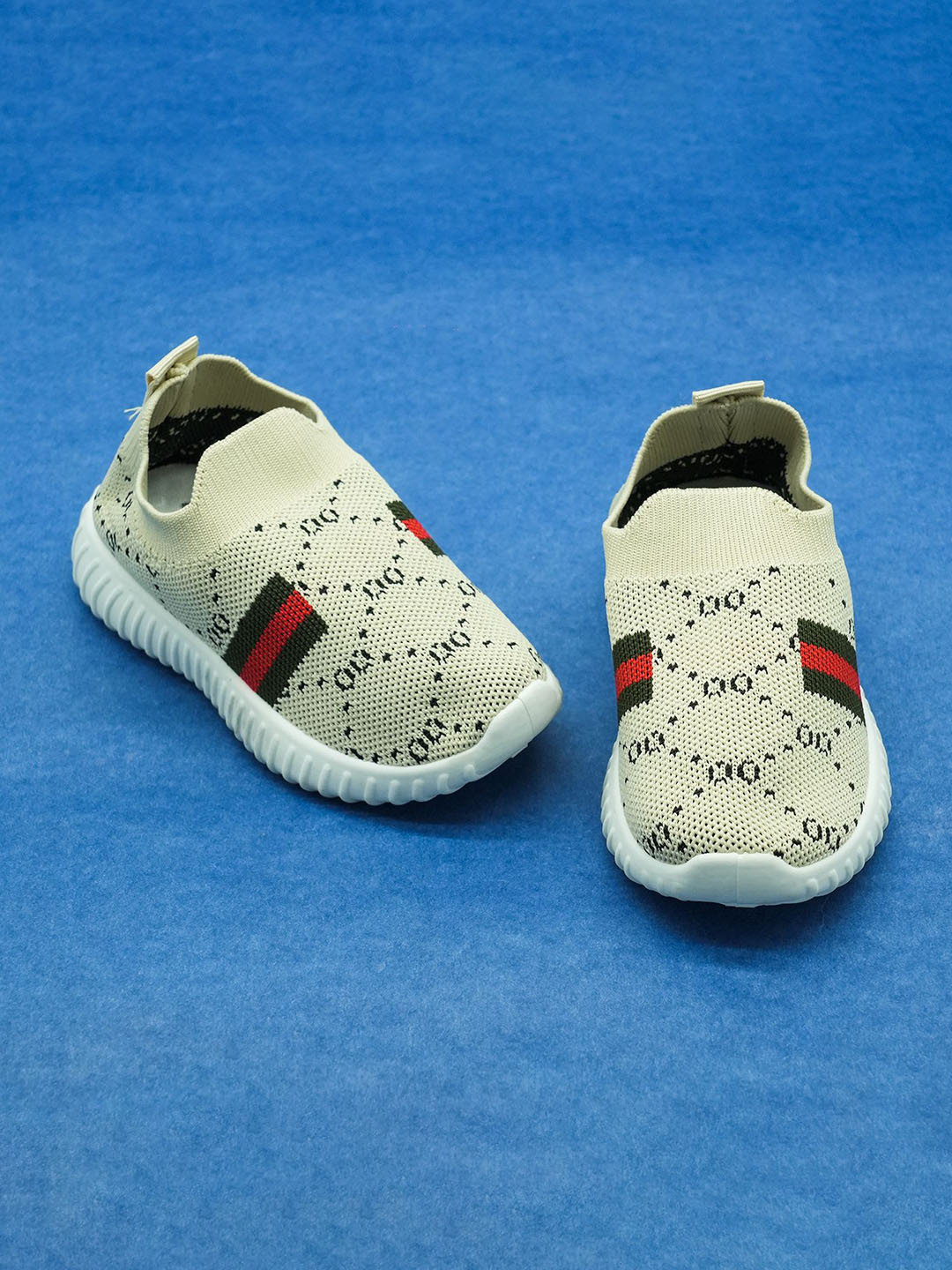 

BAESD Kids Round Toe Comfort Insole Slip-On Sneakers, Beige