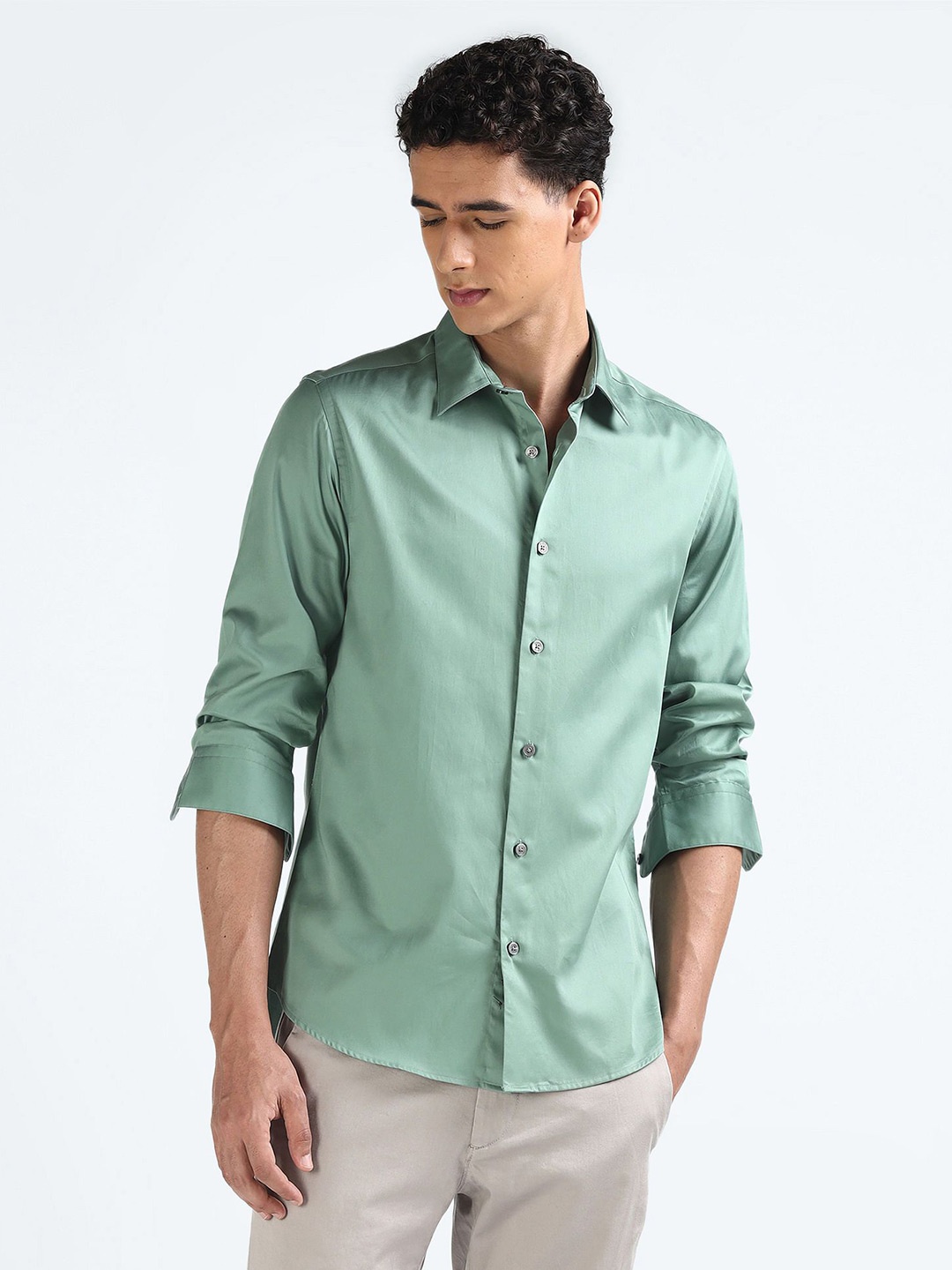 

Flying Machine Men Slim Fit Opaque Casual Shirt, Green