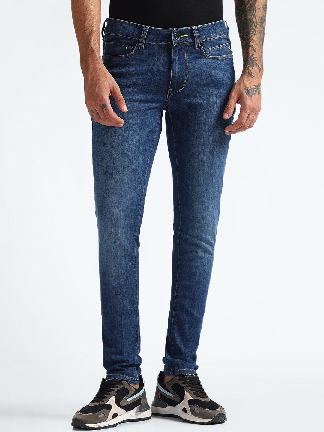 

Flying Machine Men Skinny Fit Mid-Rise Light Fade Stretchable Jeans, Blue