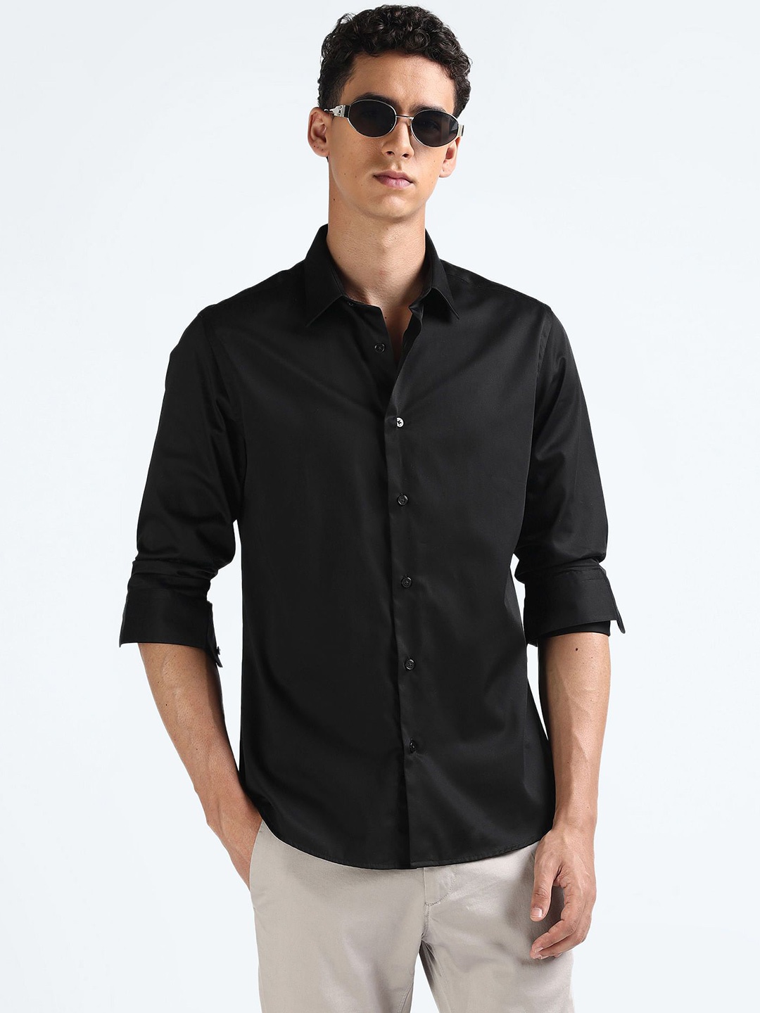 

Flying Machine Men Solid Slim Fit Casual Shirt, Black