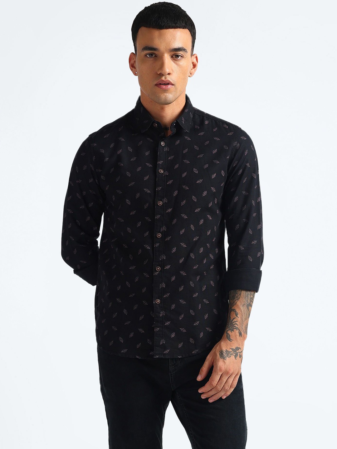 

Flying Machine Men Tropical Printed Casual Shirt, Black