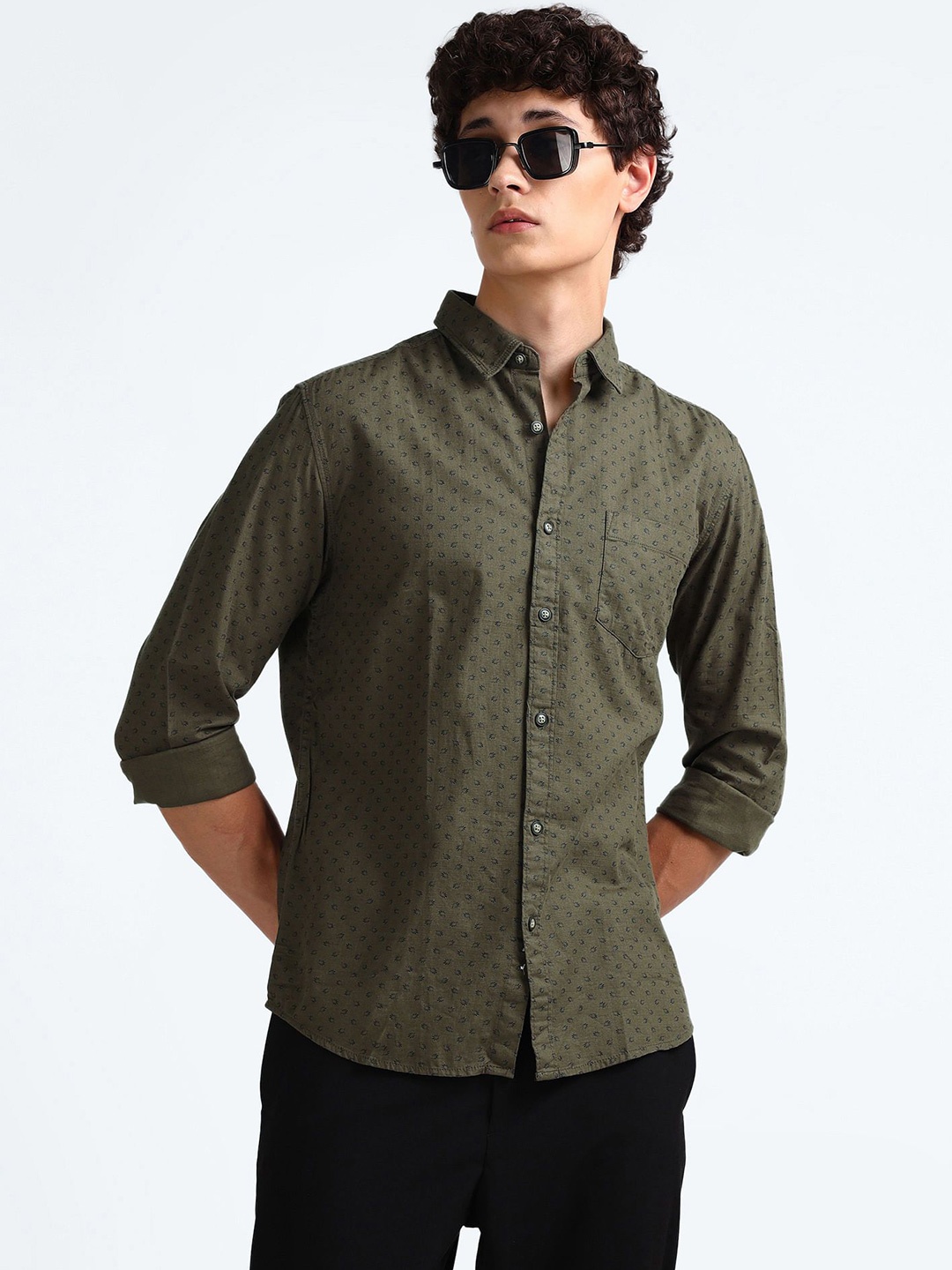 

Flying Machine Men Micro Ditsy Printed Casual Shirt, Green