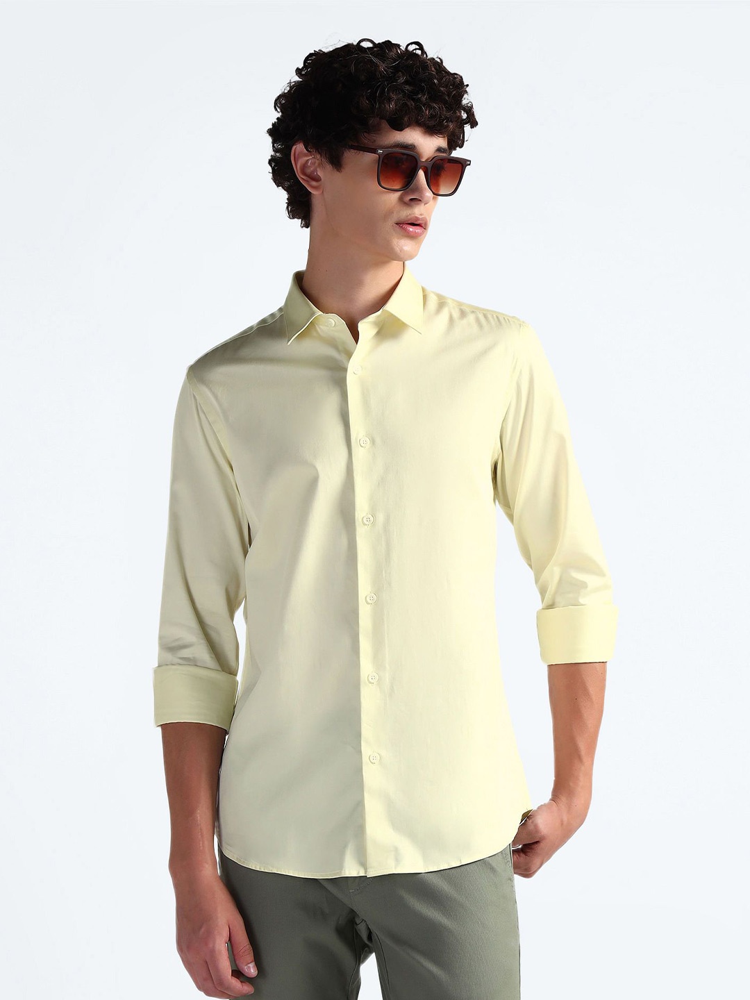 

Flying Machine Men Solid Slim Fit Casual Shirt, Yellow