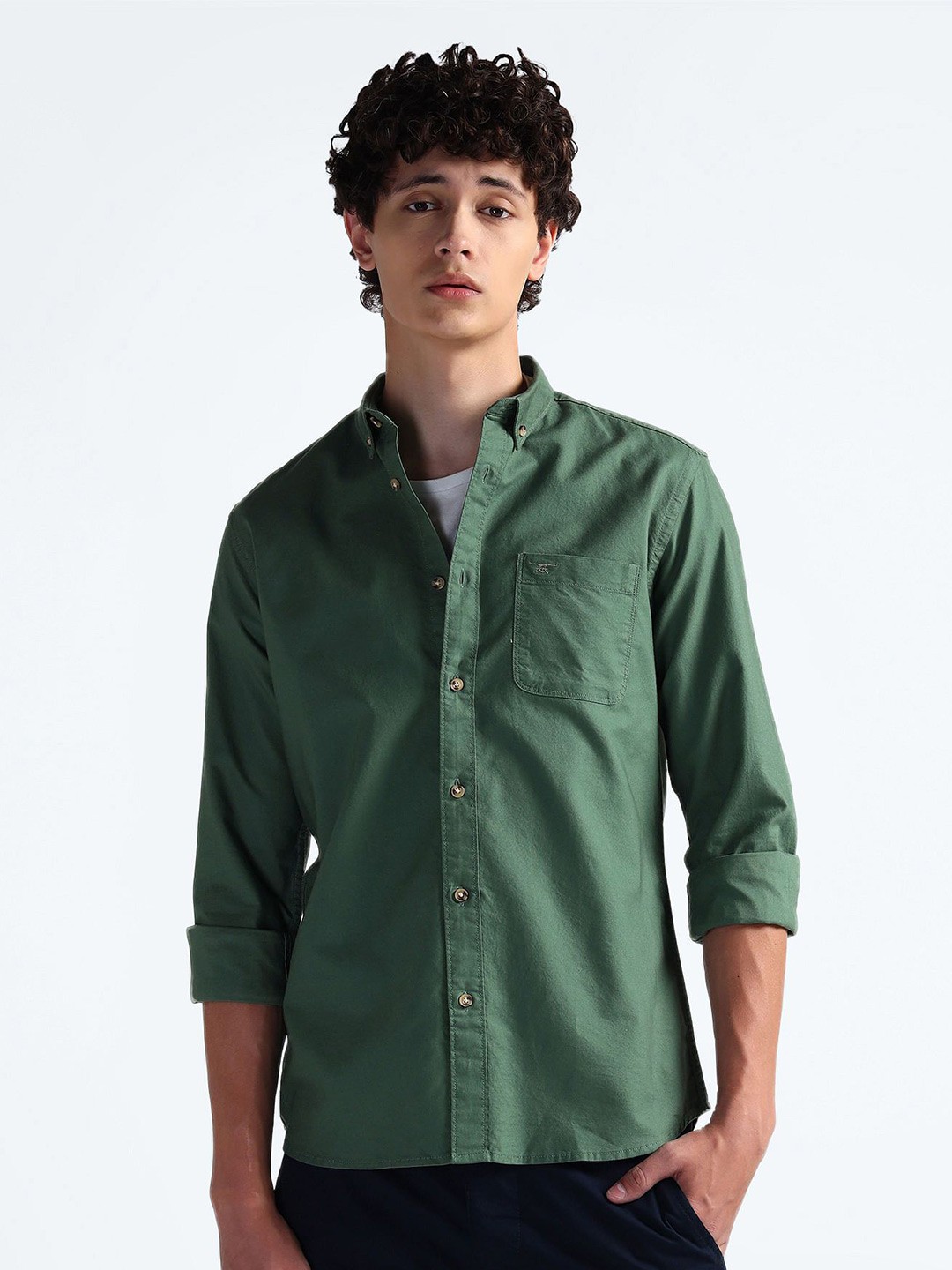 

Flying Machine Men Solid Slim Fit Casual Shirt, Green