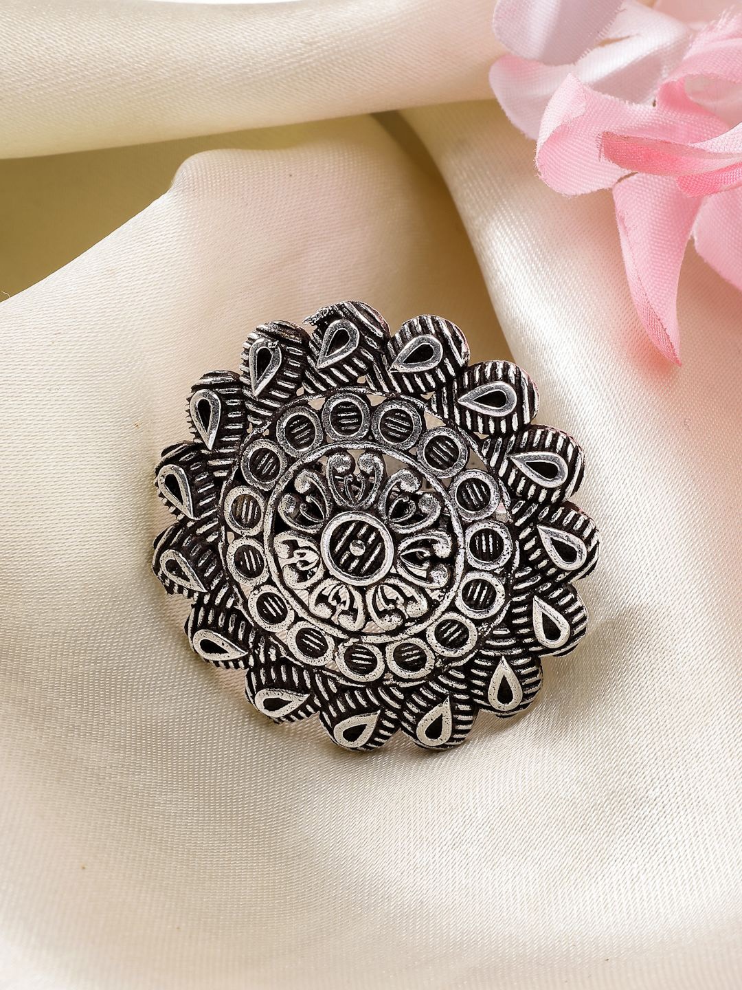

NVR Silver-Plated Floral Adjustable Oxidised Finger Ring