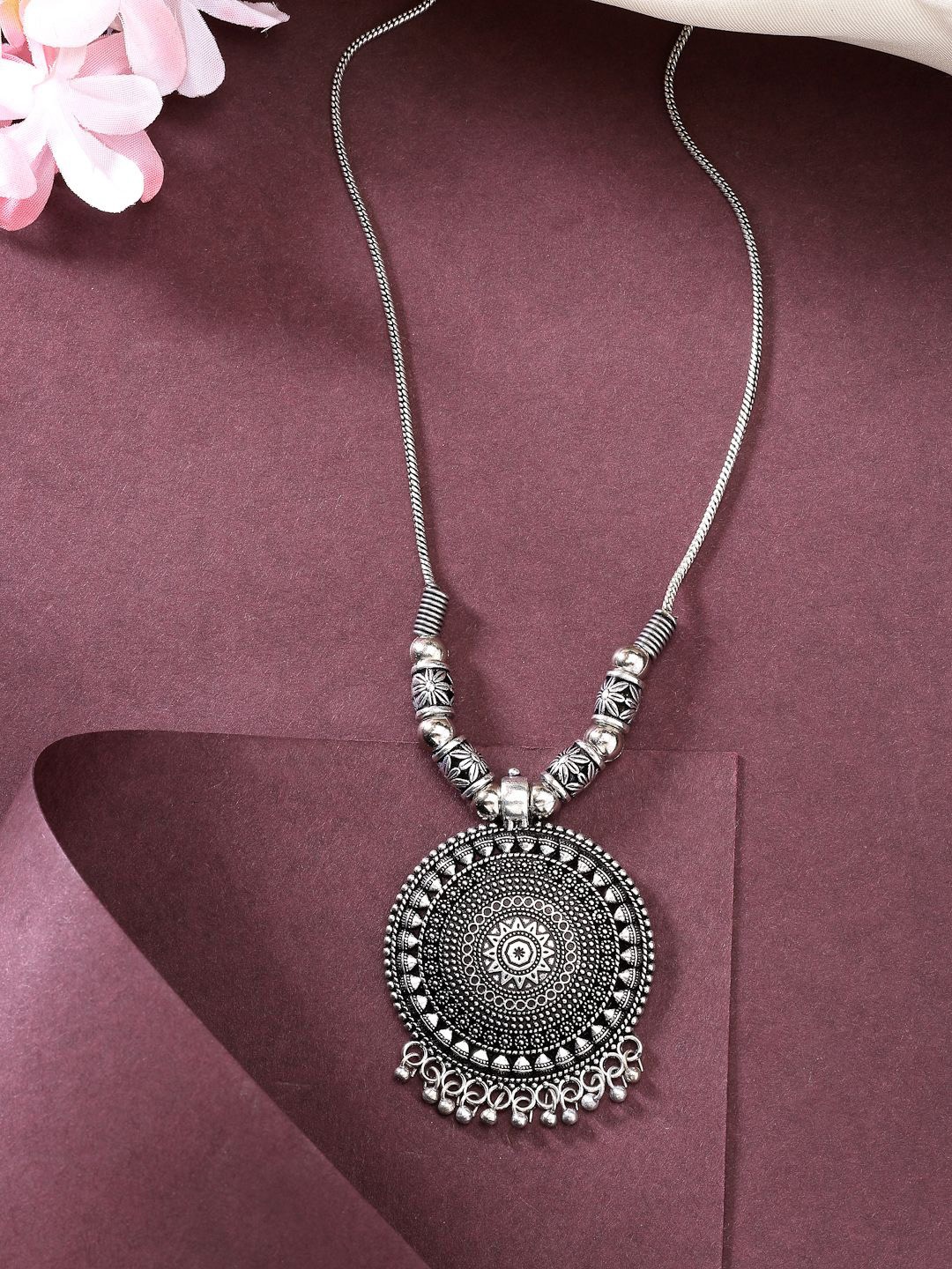 

NVR Silver-Plated Circular Shaped Necklace