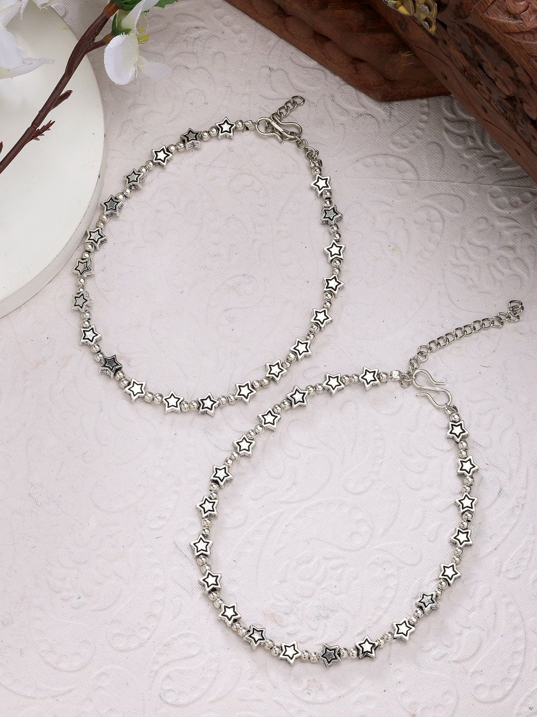 

NVR Silver-Plated Star Design Anklets