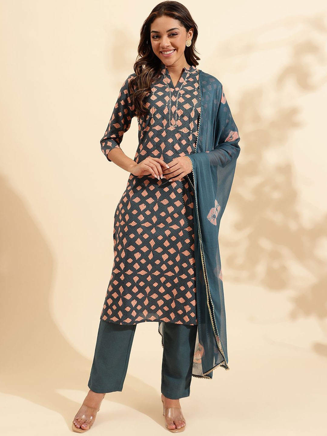 

KALINI Geometric Printed Regular Pure Cotton Straight Kurta With Trousers & Dupatta, Grey