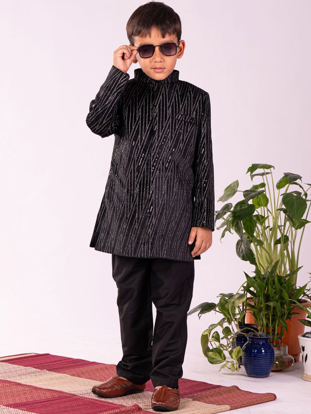 

VASTRAMAY Boys Embroidered Cotton Sherwani Set, Black