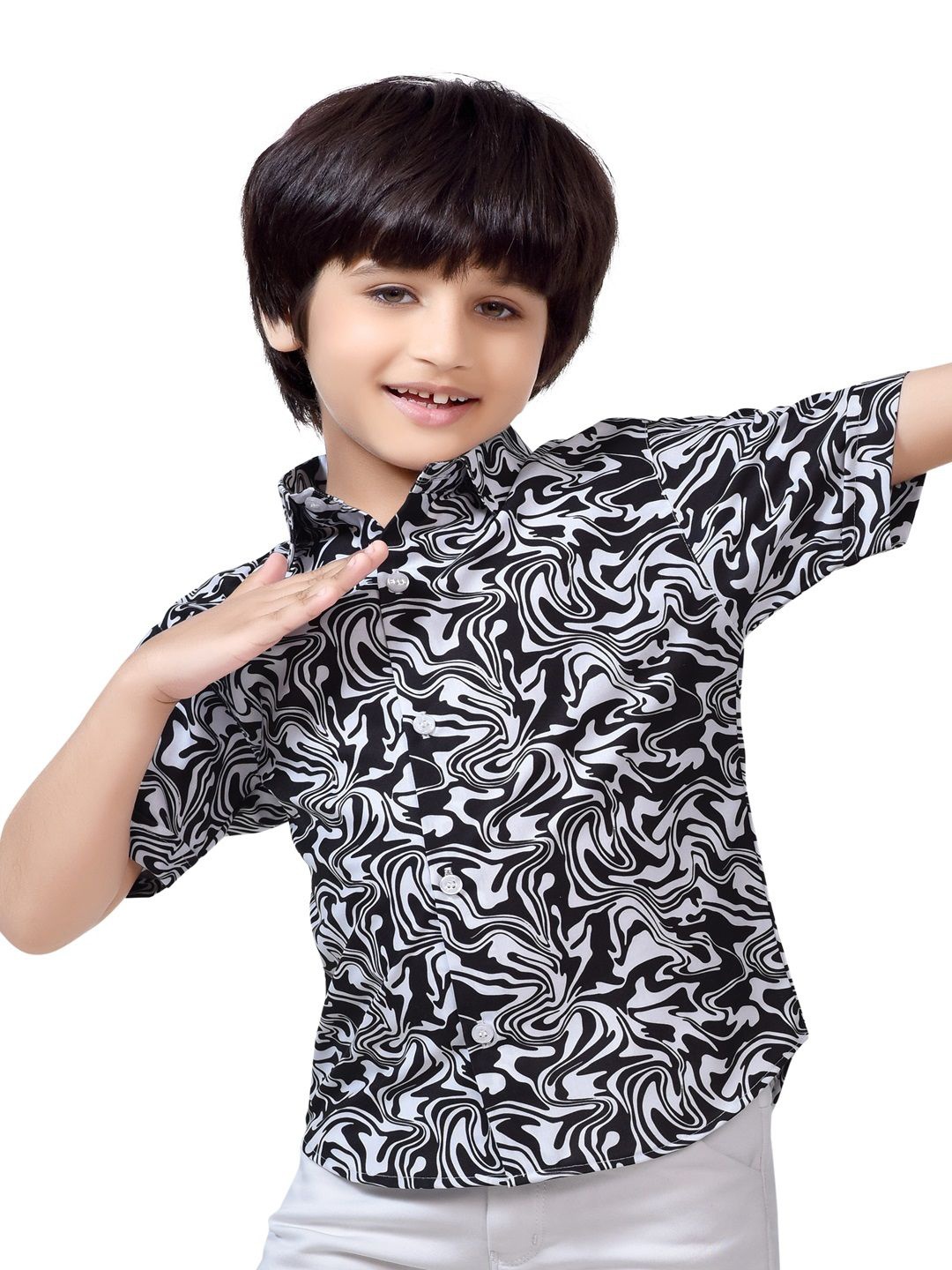 

BAESD Boys Standard Animal Opaque Printed Casual Shirt, Black