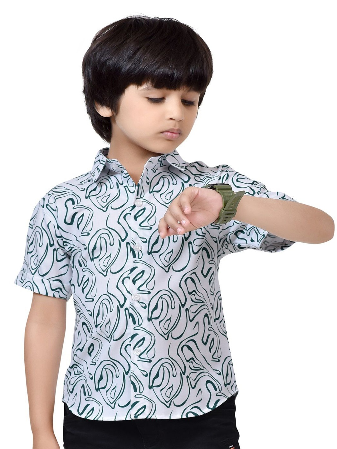 

BAESD Boys Standard Opaque Printed Casual Shirt, White