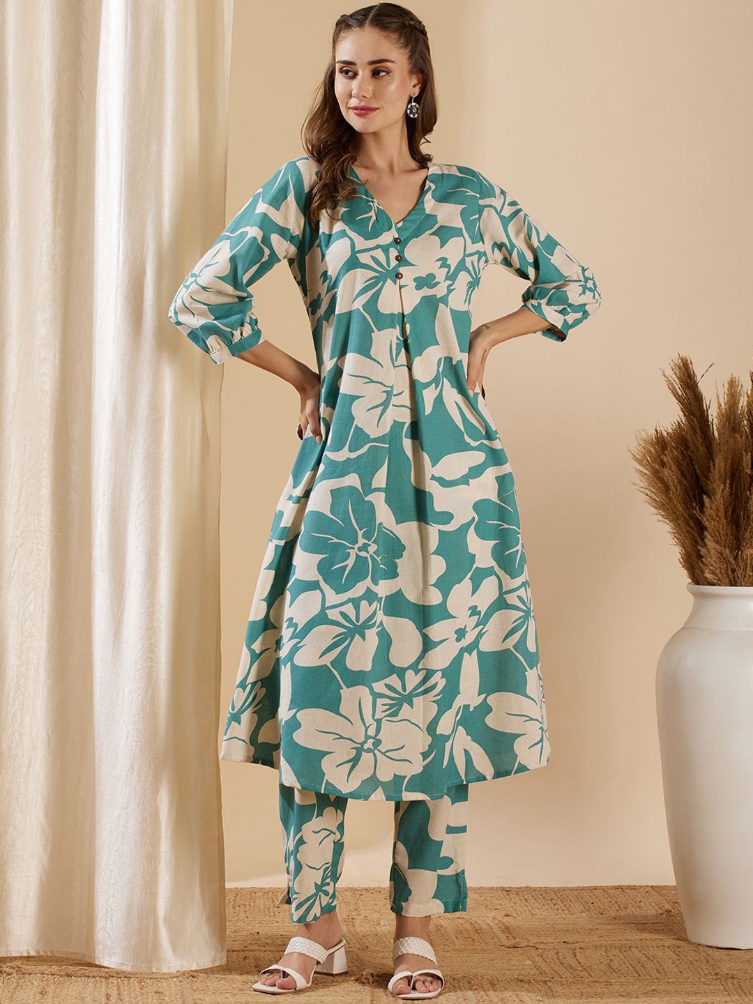 

FASHOR Floral Printed V-Neck Pure Cotton A-Line Kurta with Trousers, Turquoise blue