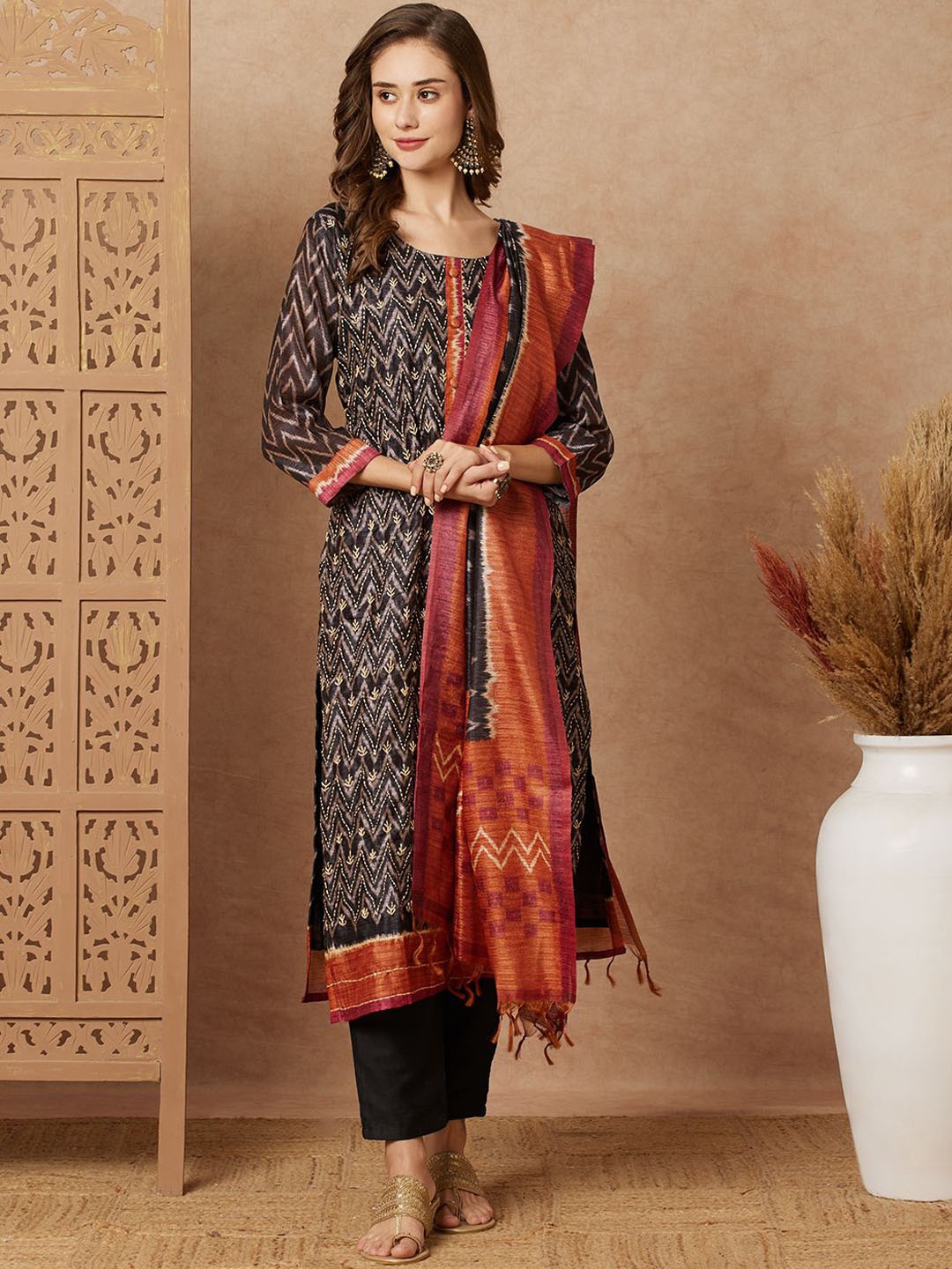 

FASHOR Chevron Printed Kantha Work Straight Kurta with Trousers & Dupatta, Black