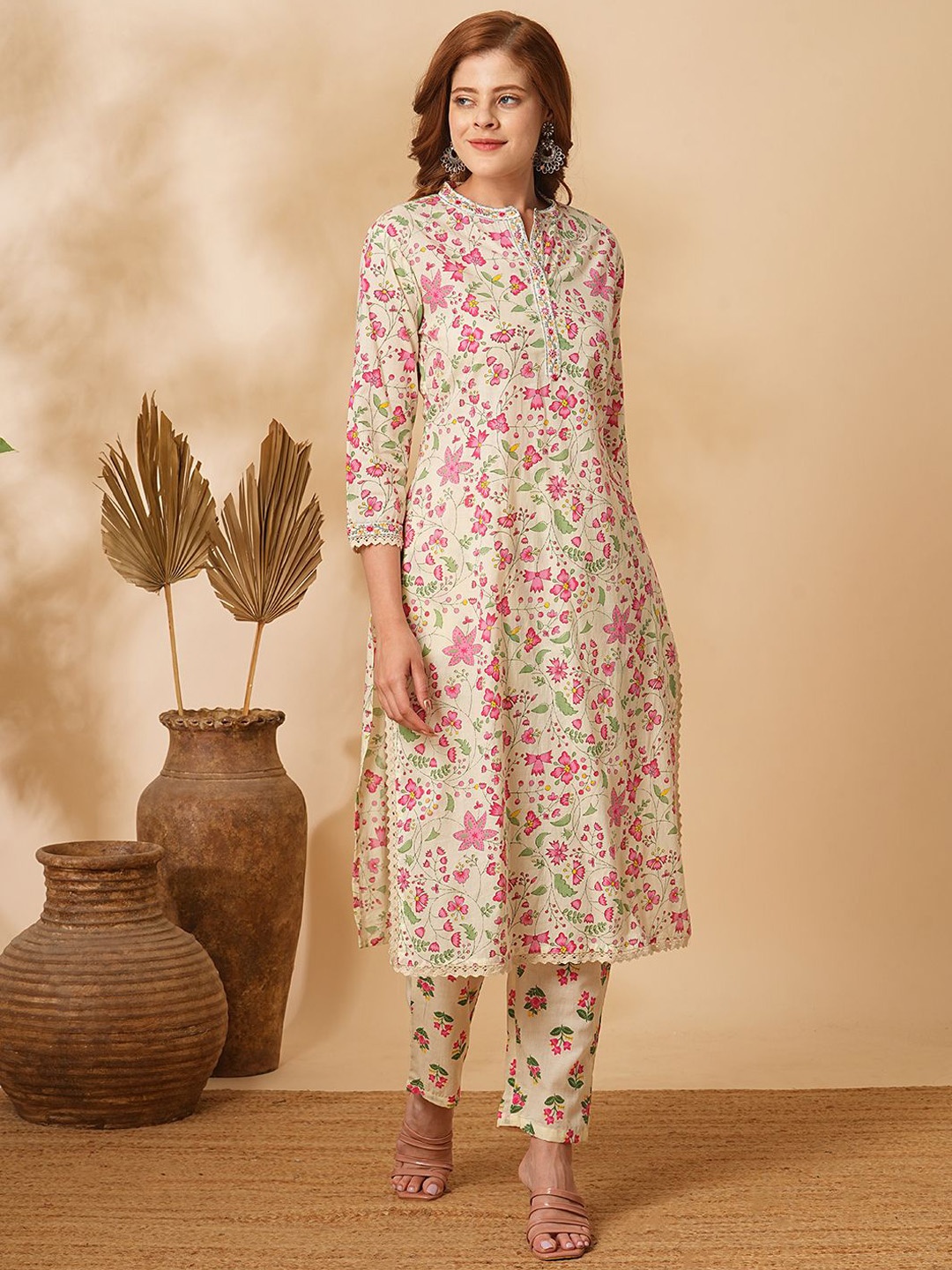 

FASHOR Floral Printed Band Collar Pure Cotton Straight Kurta With Trousers, Off white