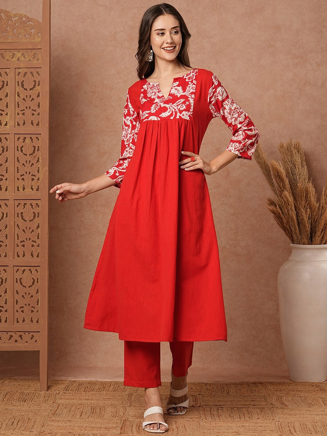 

FASHOR Floral Printed Pleated Kantha Work Pure Cotton Kurta with Trousers, Red