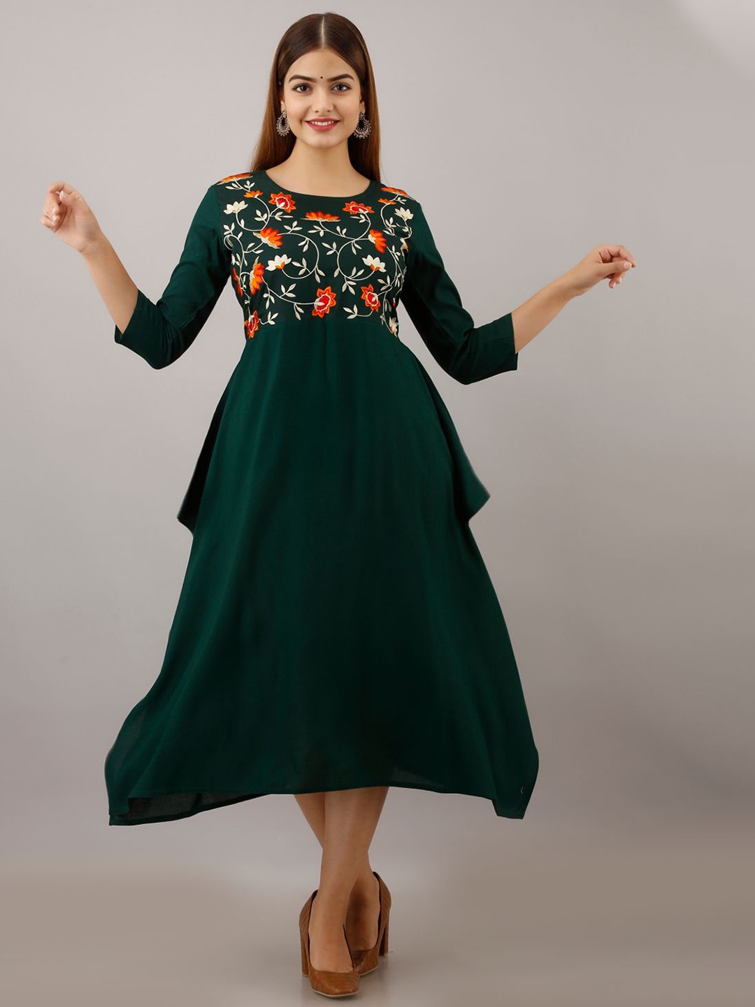 

Arudhi Floral Embroidered Round Neck Midi A-Line Dress, Green