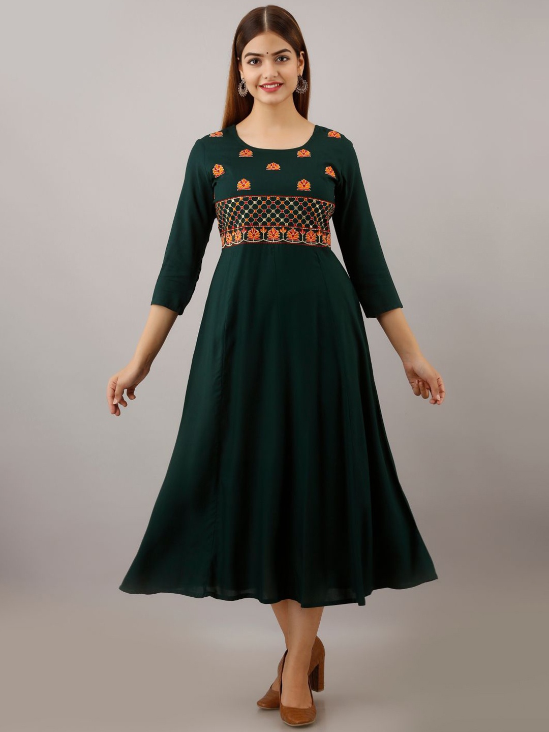 Arudhi Floral Embroidered Thread Work Handloom A-line Kurta, Green